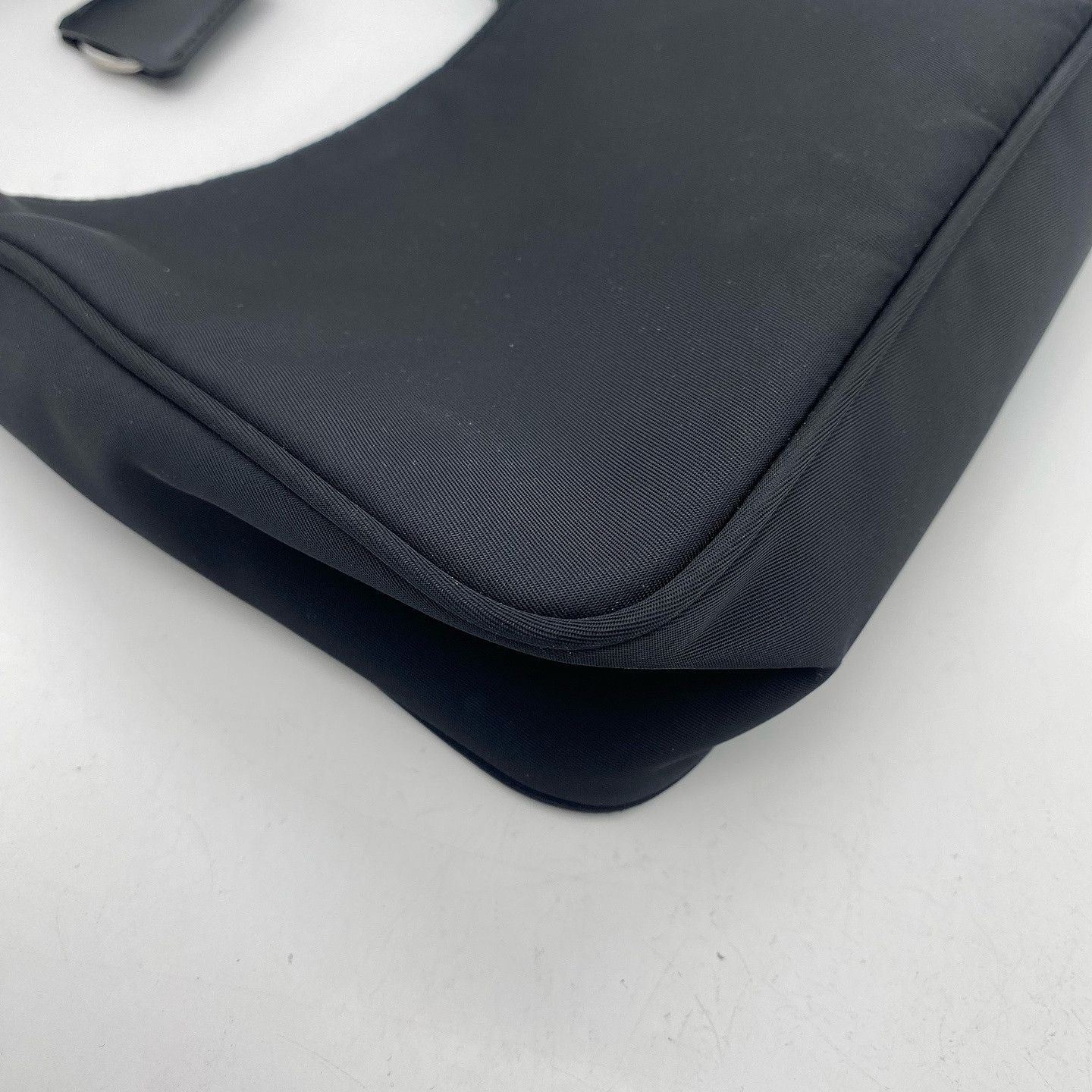 Prada Prada Re-Edition 2000 Black Nylon Hobo Bag Size ONE SIZE - 13 Thumbnail