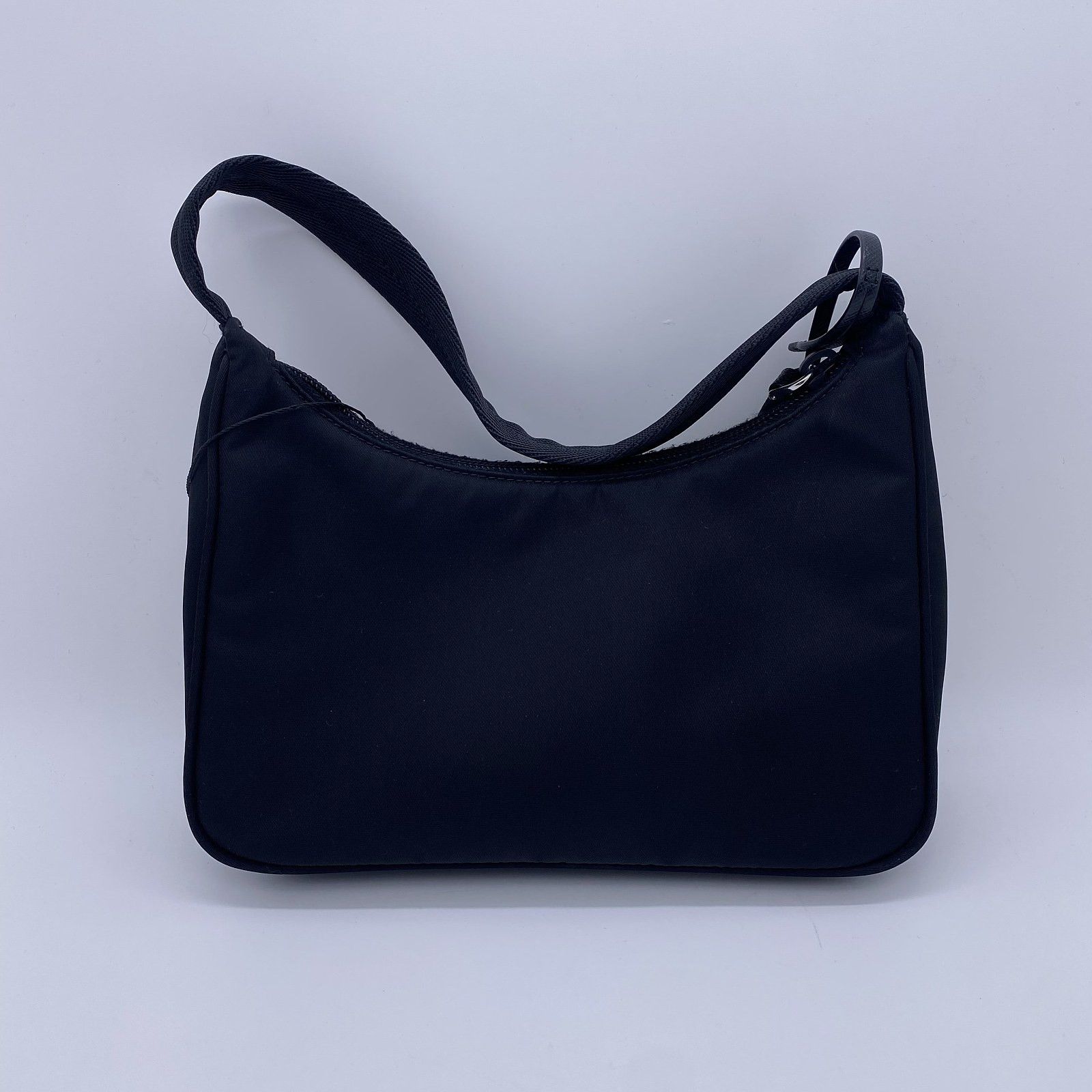 Prada Prada Re-Edition 2000 Black Nylon Hobo Bag Size ONE SIZE - 3 Thumbnail