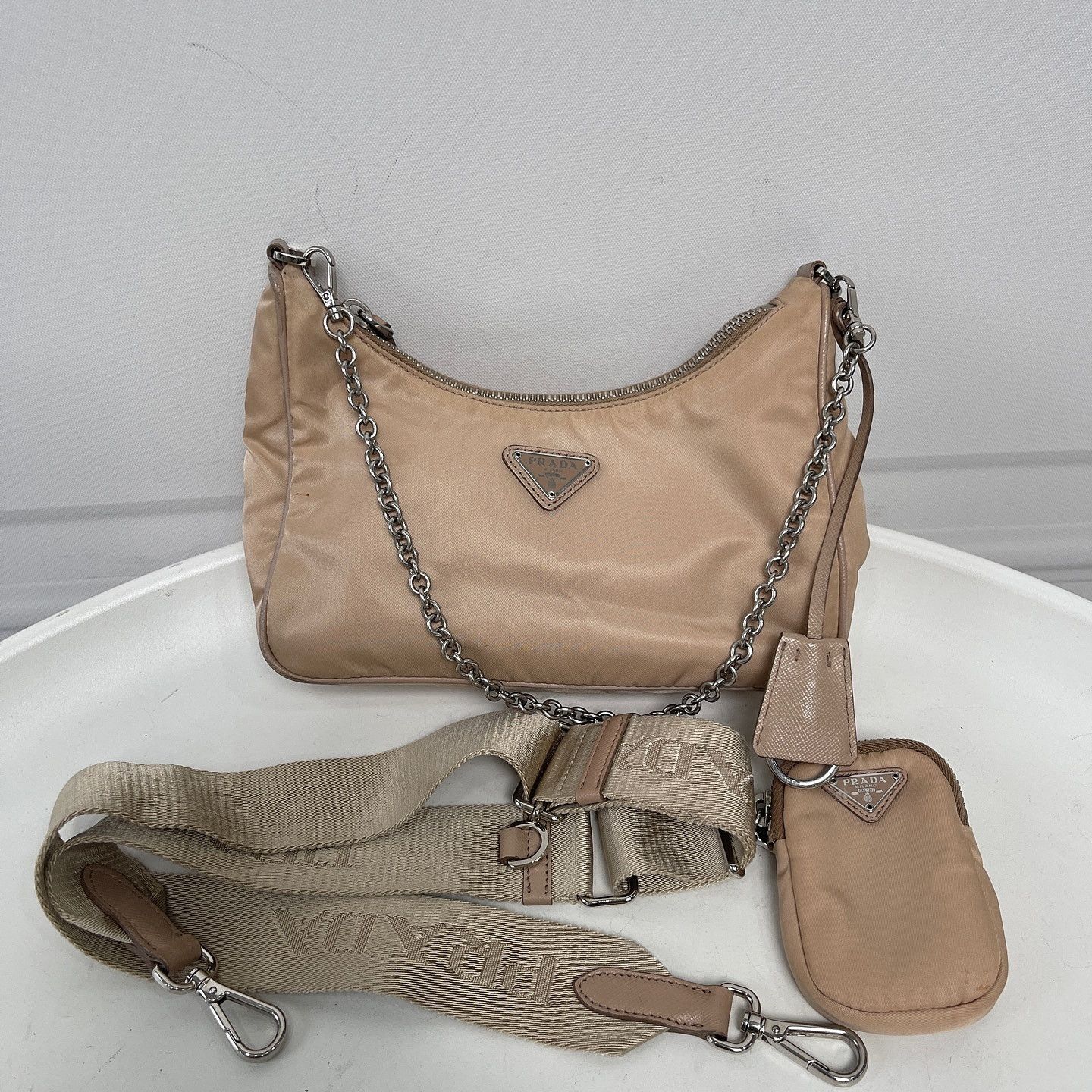 Prada Prada Re-Edition 2005 Nylon Shoulder Bag Size ONE SIZE - 2 Thumbnail