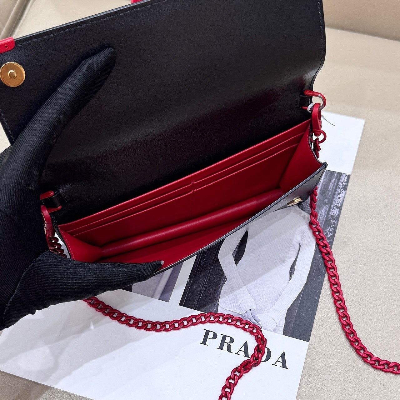 Prada Prada Floral Heart Crossbody Bag Size ONE SIZE - 6 Thumbnail
