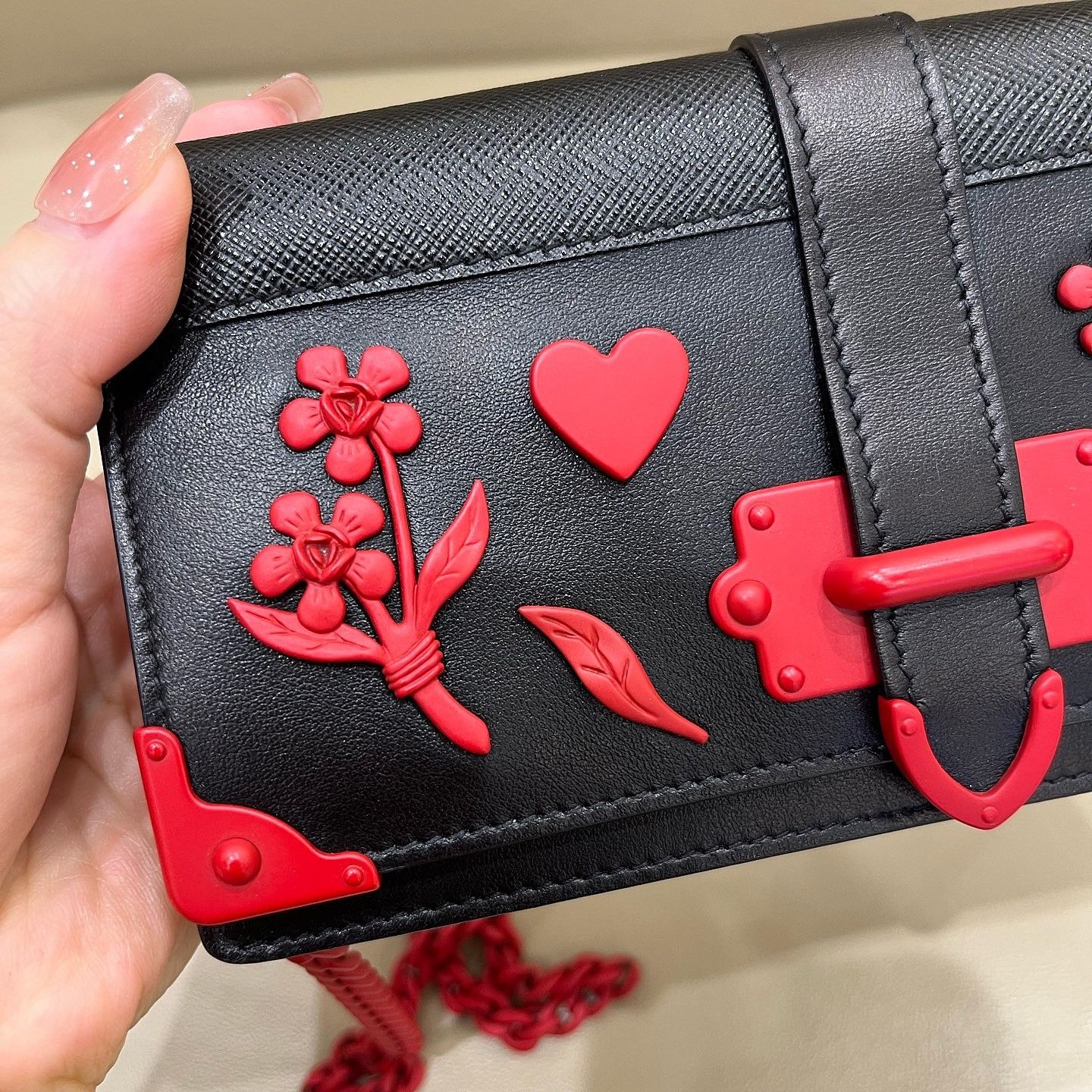 Prada Prada Floral Heart Crossbody Bag Size ONE SIZE - 19 Thumbnail