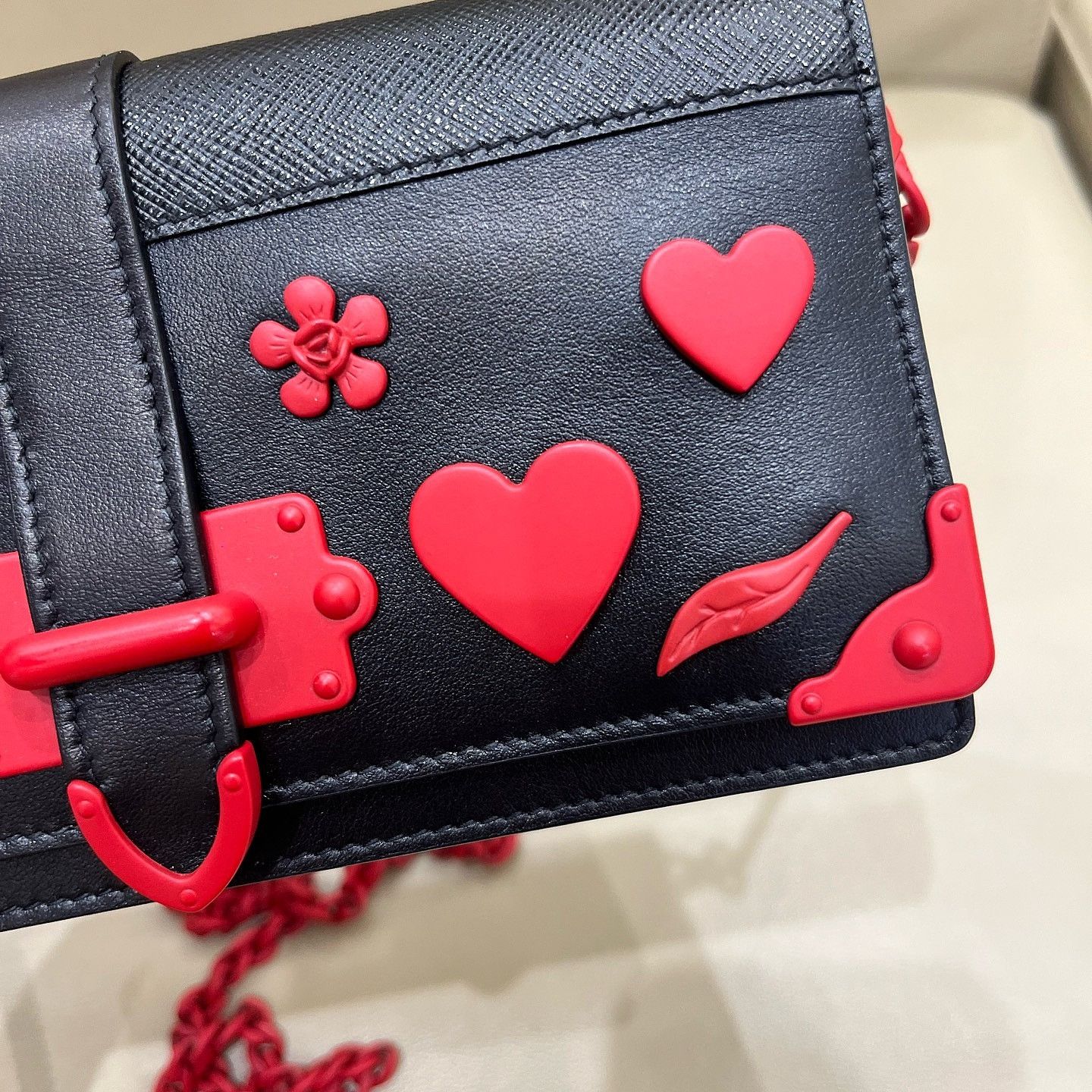 Prada Prada Floral Heart Crossbody Bag Size ONE SIZE - 18 Thumbnail