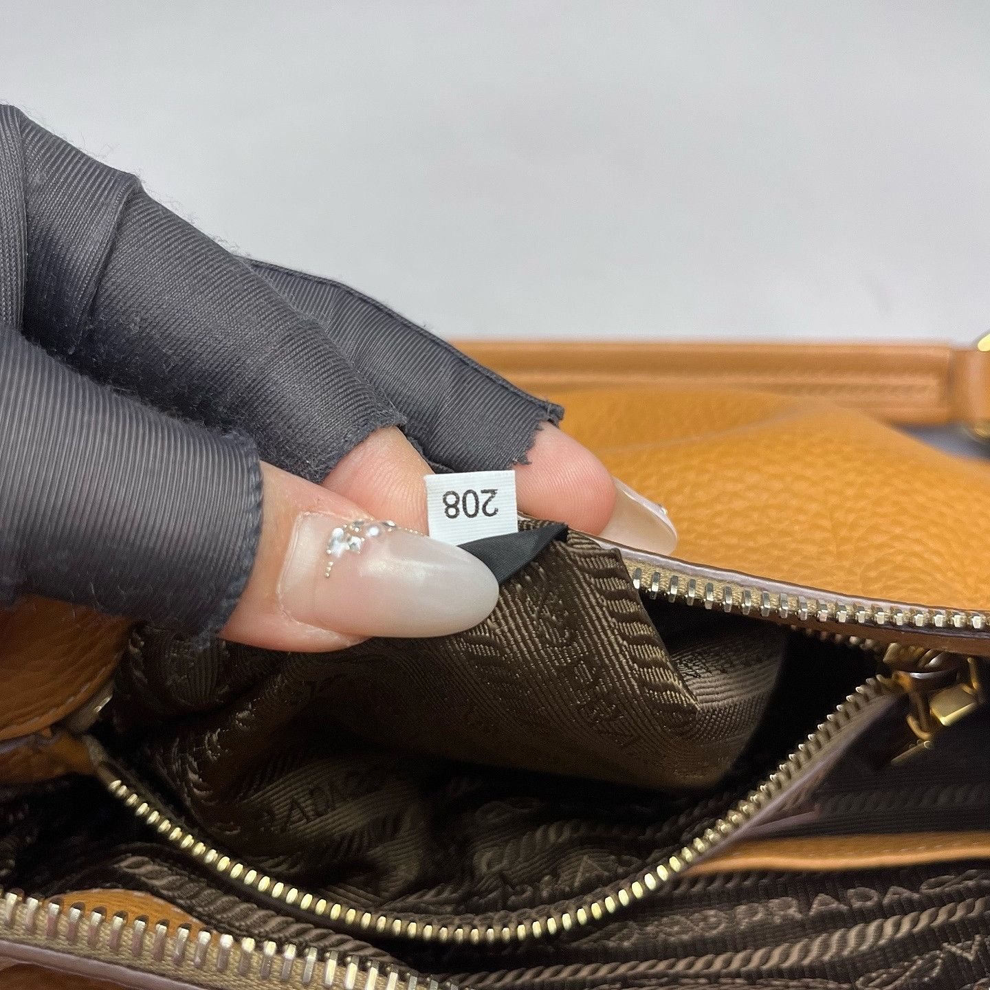 Prada Prada Orange Pebble Leather Shoulder Bag Size ONE SIZE - 12 Thumbnail