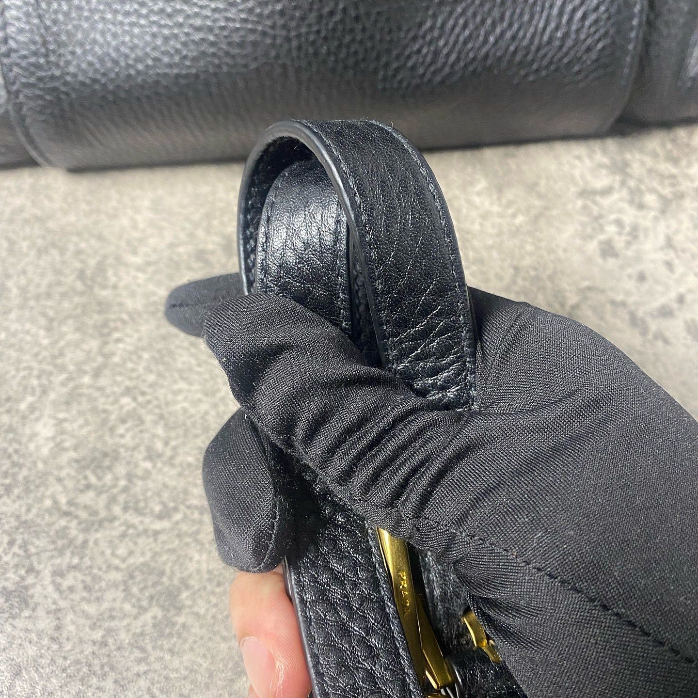 Prada Prada Black Pebbled Leather Handle Bag Size ONE SIZE - 12 Thumbnail