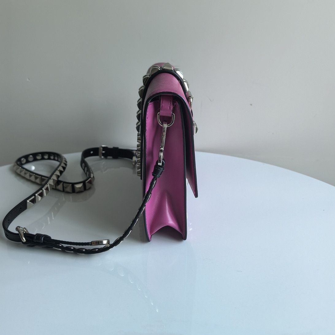 Prada Prada Pink Studded Shoulder Bag Size ONE SIZE - 13 Thumbnail
