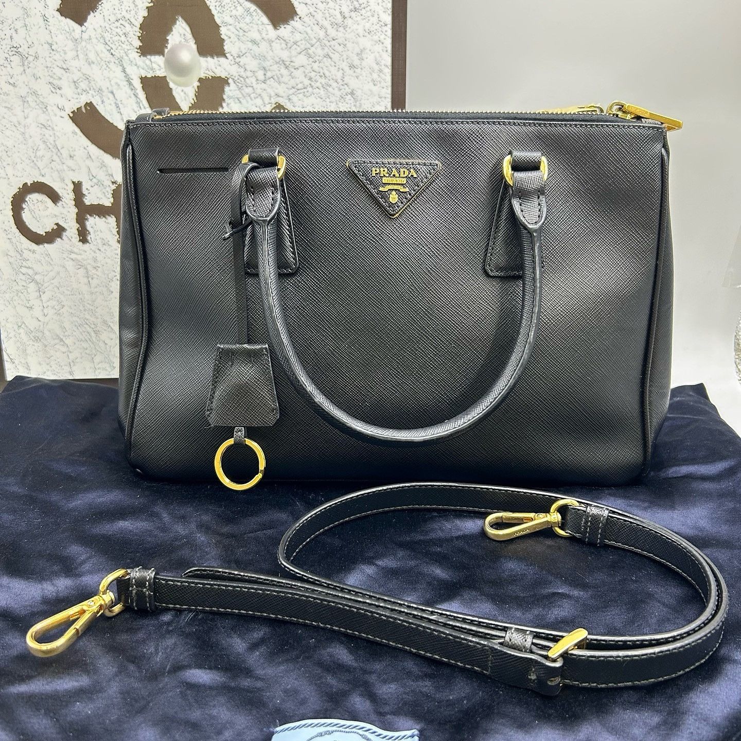 Prada Prada Saffiano Leather Galleria Bag ONE SIZE Size ONE SIZE - 2 Thumbnail