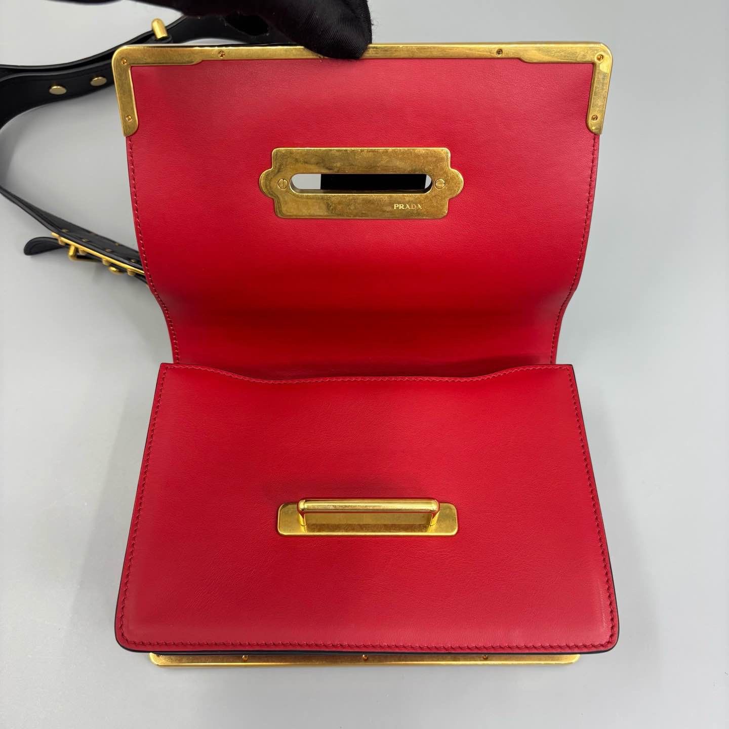 Prada Prada Cahier Leather Shoulder Bag One Size Size ONE SIZE - 9 Thumbnail