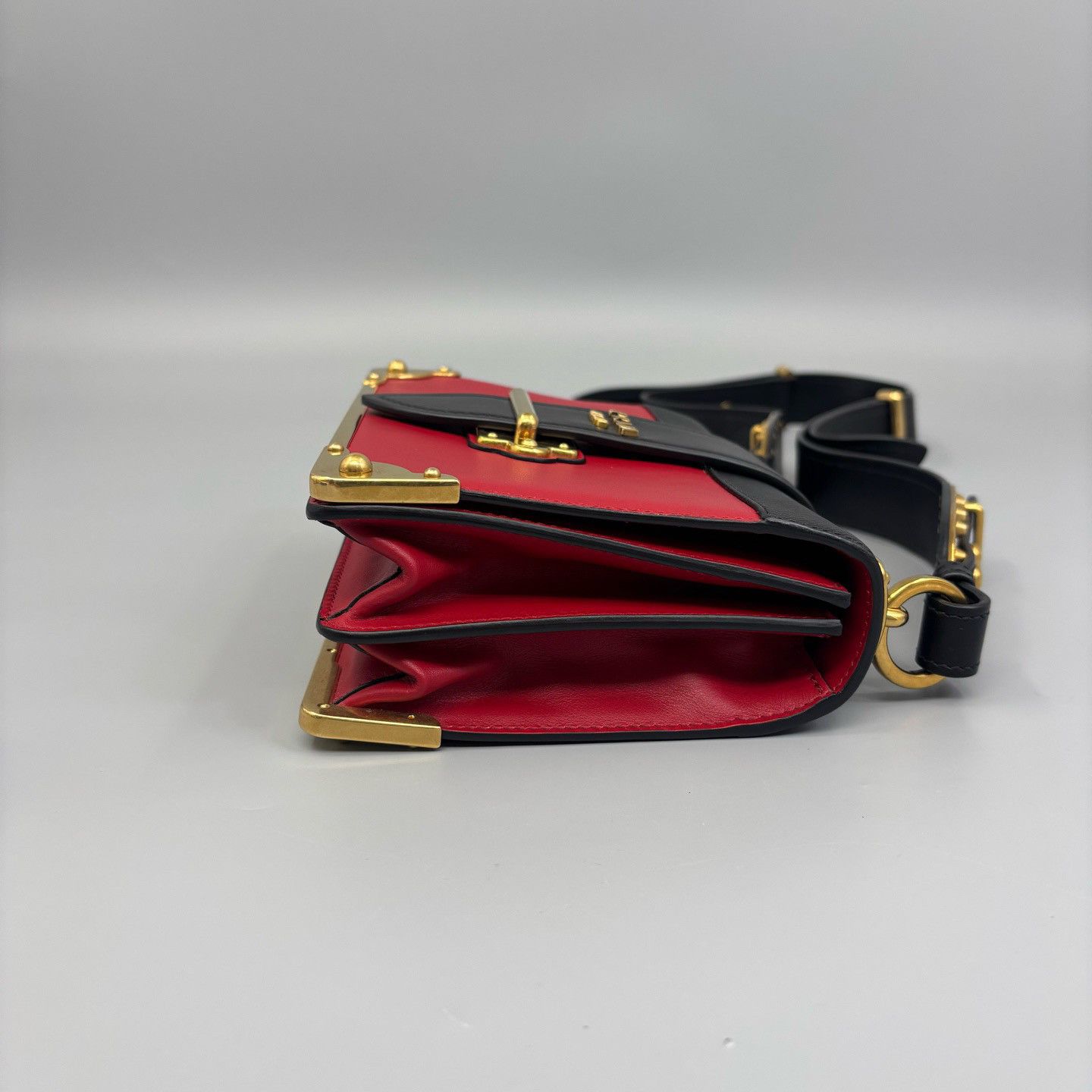 Prada Prada Cahier Leather Shoulder Bag One Size Size ONE SIZE - 10 Thumbnail