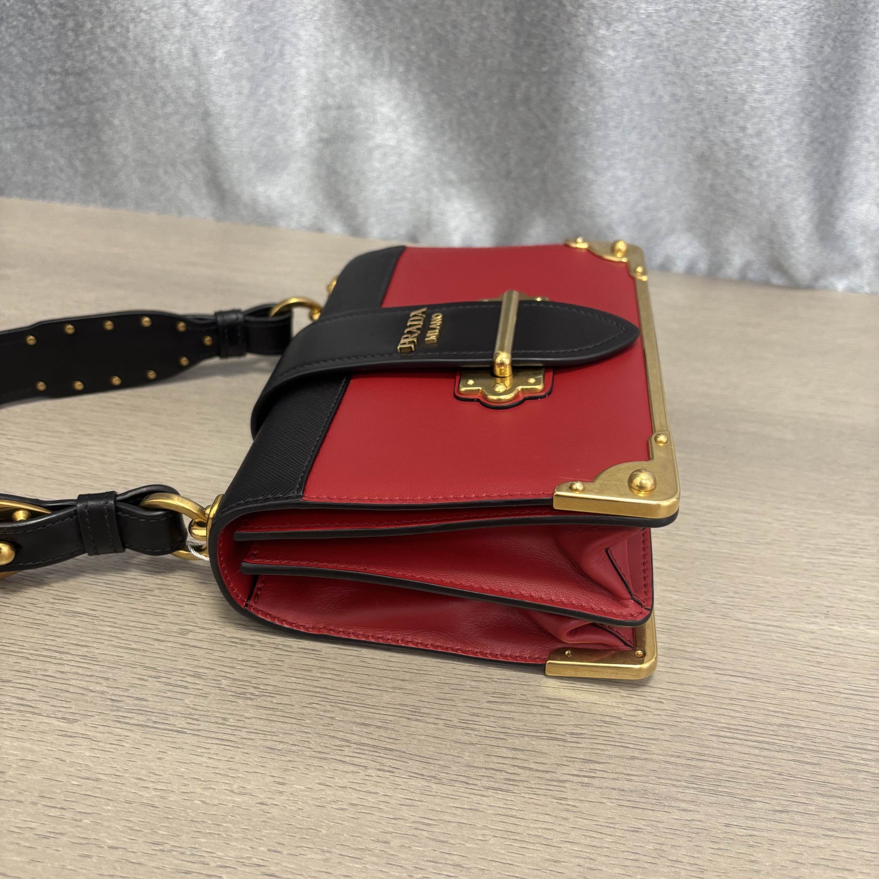 Prada Prada Cahier Leather Shoulder Bag Size ONE SIZE - 6 Thumbnail