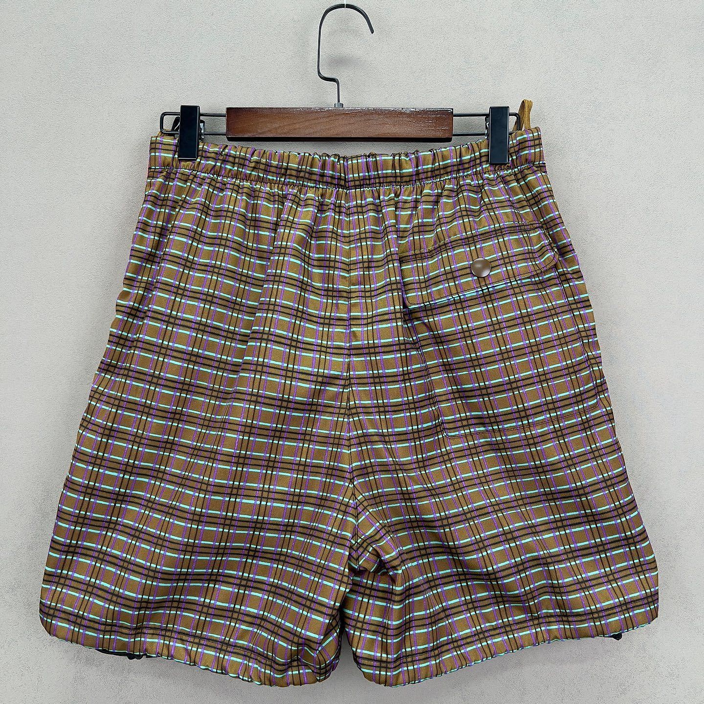 Prada Prada Plaid Re-Nylon Shorts Size 36 Size US 36 / EU 52 - 2 Thumbnail