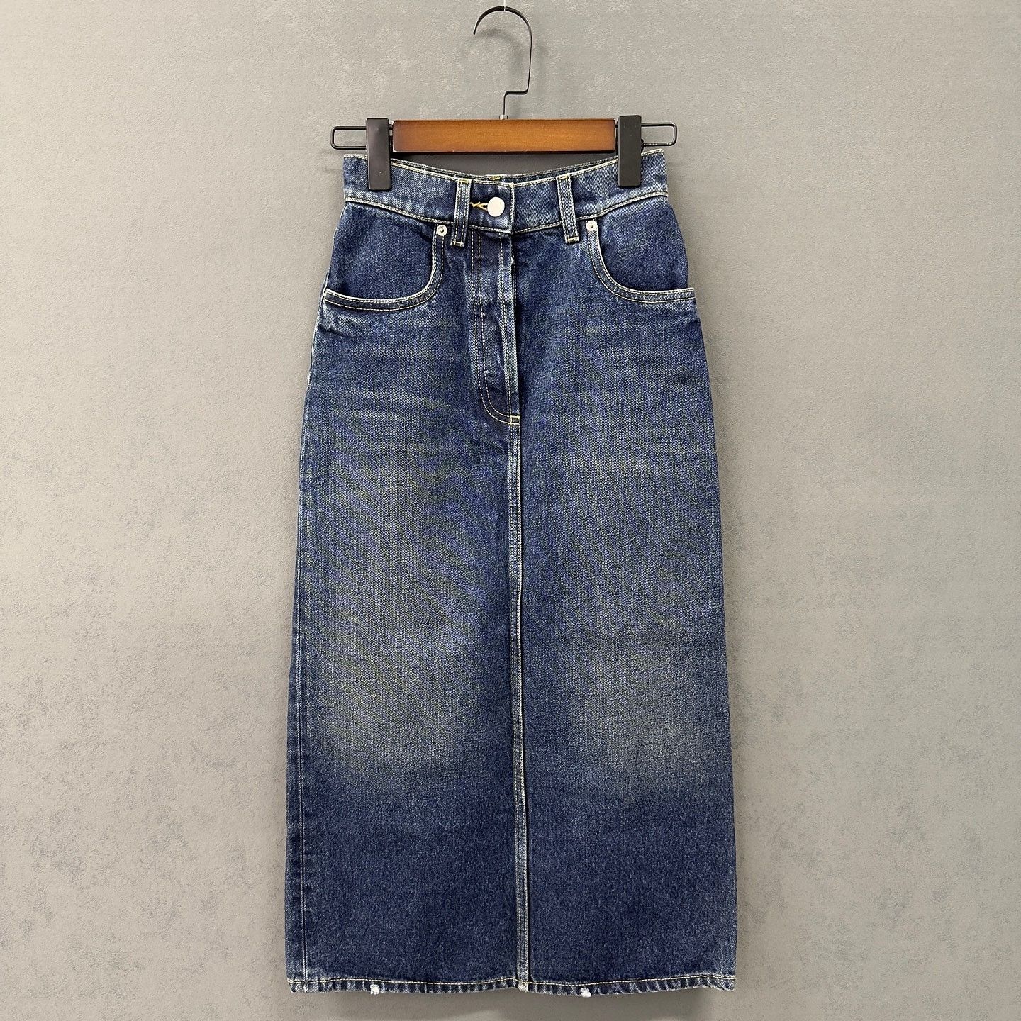 Prada Prada Logo Patch Denim Midi Skirt Size 36 Size 25" / US 0 / IT 36 - 9 Thumbnail