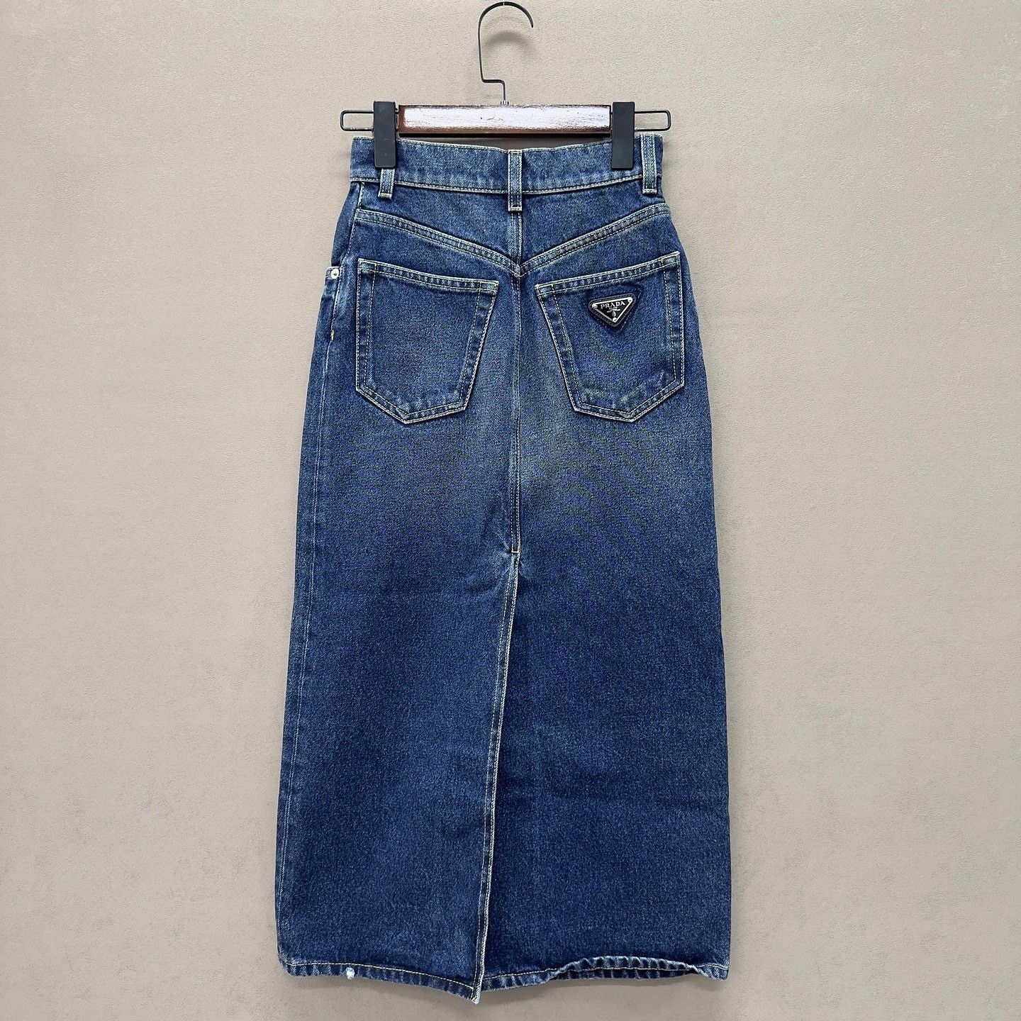 Prada Prada Logo Patch Denim Midi Skirt Size 36 Size 25" / US 0 / IT 36 - 6 Thumbnail