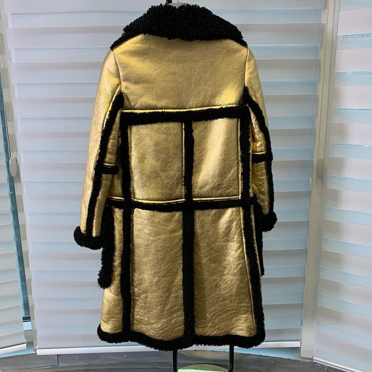 Prada Prada Metallic Leather Shearling Coat Size 38 Size XS / US 0-2 / IT 36-38 - 8 Thumbnail