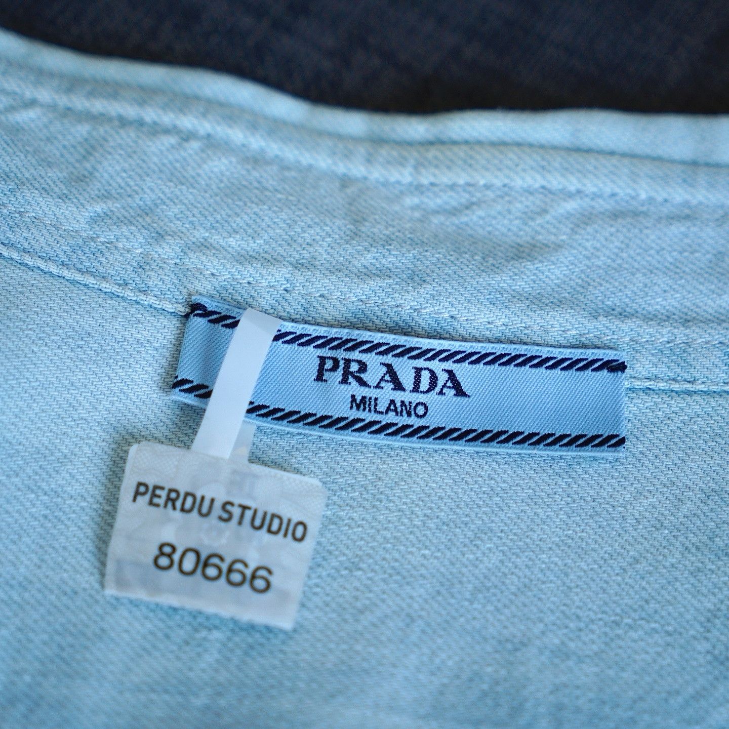 Prada Prada Sleeveless Button Up Shirt Size 38 IT Size XS / US 0-2 / IT 36-38 - 3 Thumbnail