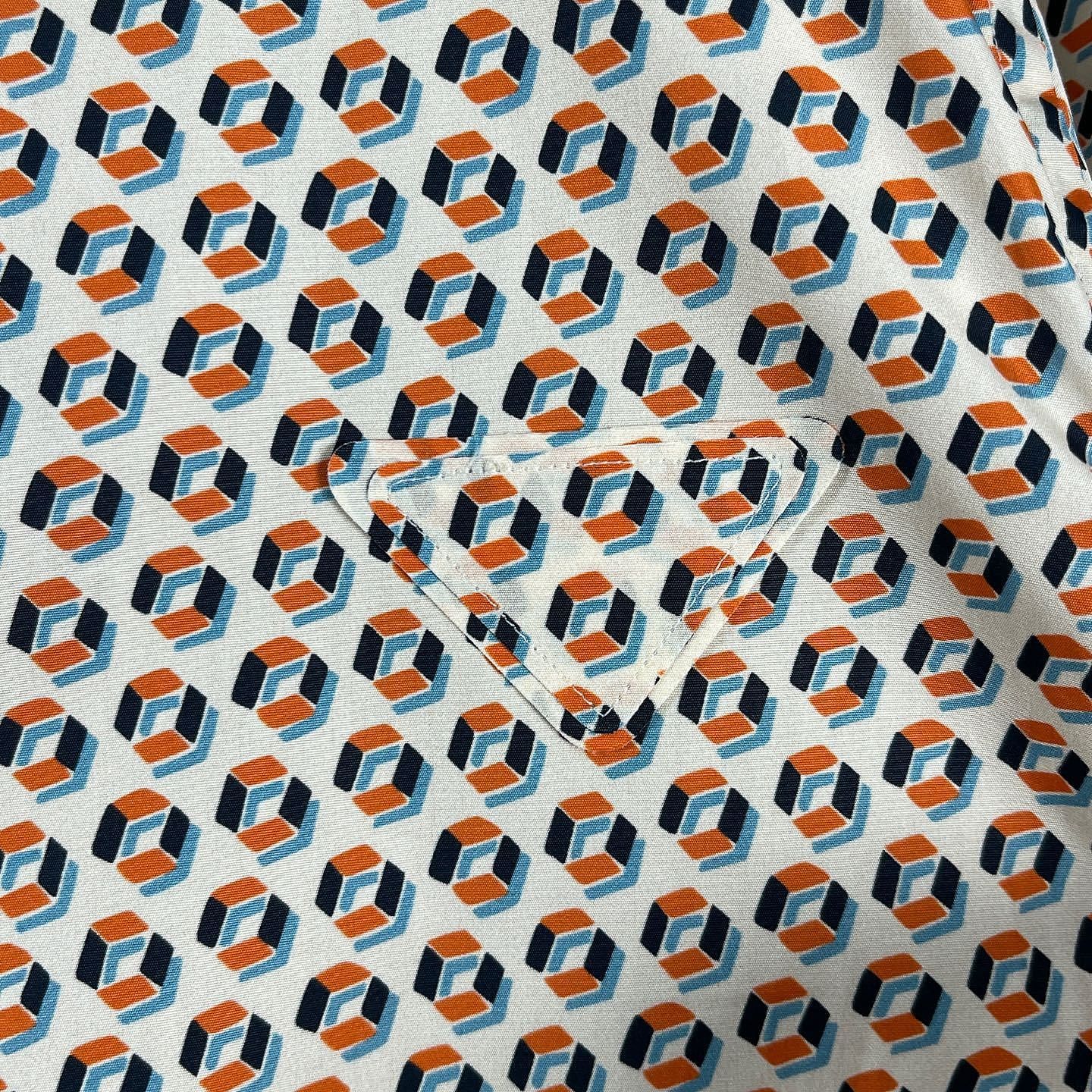 Prada Prada Geometric Cube Print Button Up Shirt Size 39 Size US M / EU 48-50 / 2 - 7 Thumbnail