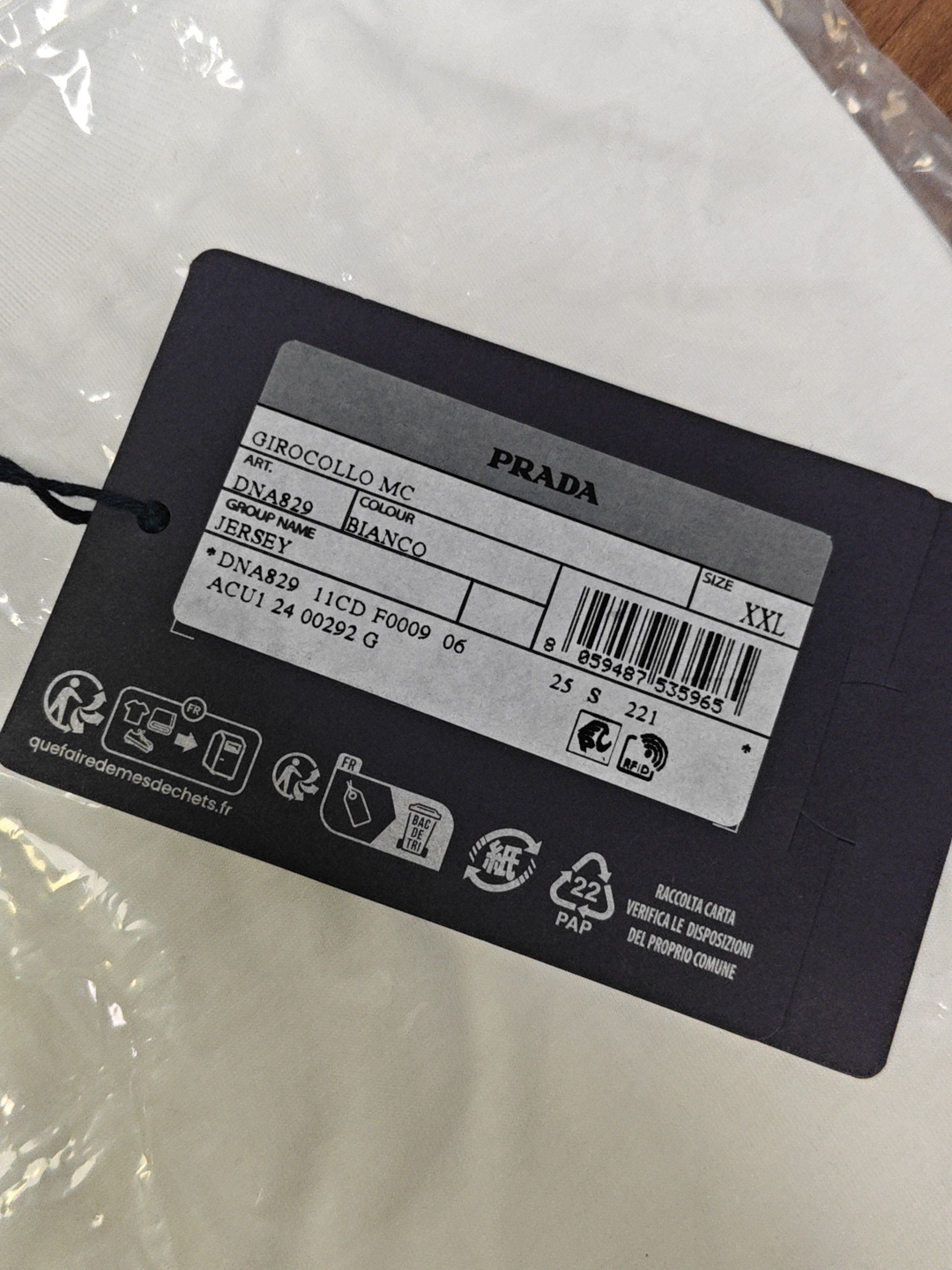 Prada Prada Cotton Logo T-Shirt Size XXL Size US XXL / EU 58 / 5 - 5 Thumbnail