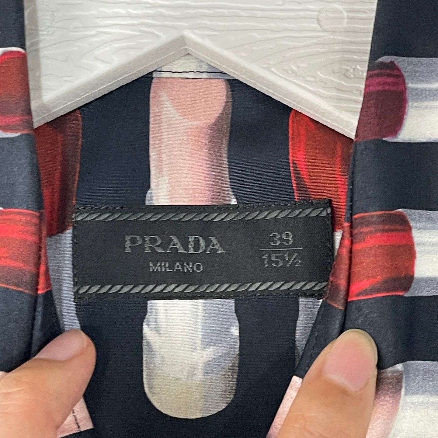 Prada Prada Lipstick Print Button Up Shirt M Size US M / EU 48-50 / 2 - 3 Thumbnail