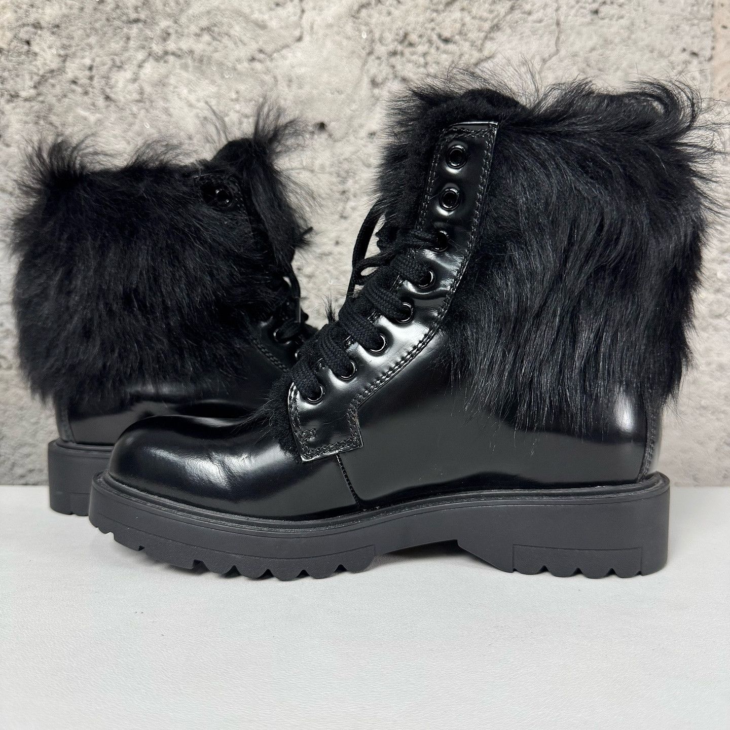 Prada Prada Black Fur Trim Lace Up Boots Size 35 Size US 5 / IT 35 - 9 Thumbnail