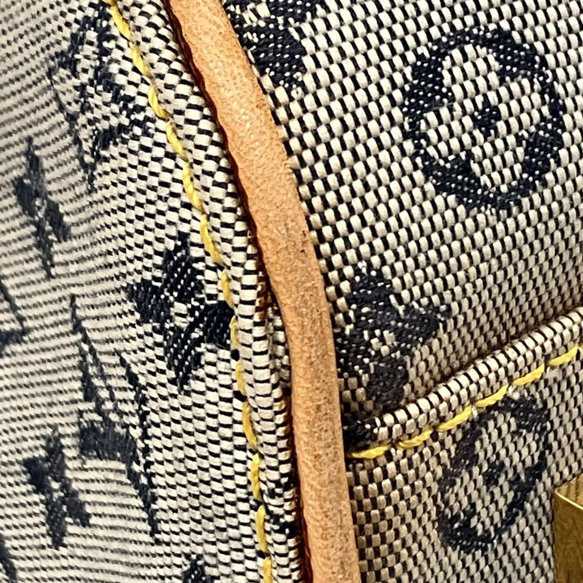Louis Vuitton Louis Vuitton Marie Handbag, Monogram Mini, Cotton, M92003 Size ONE SIZE - 5 Thumbnail