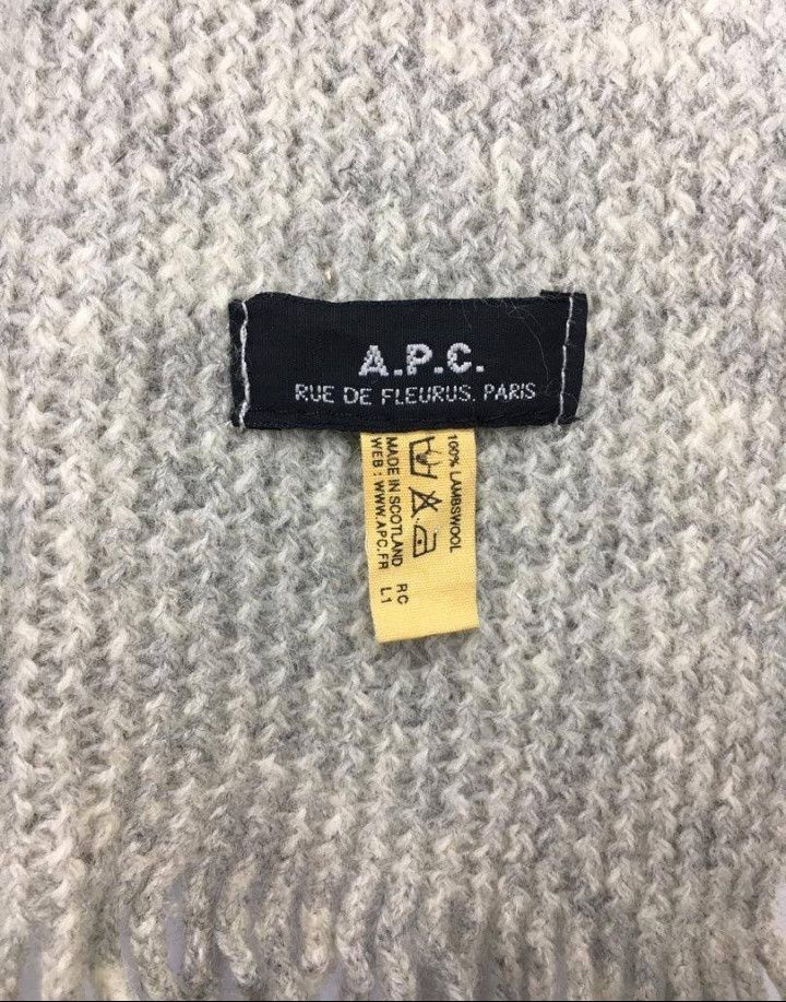 Vintage A.P.C Paris scarf adult free size