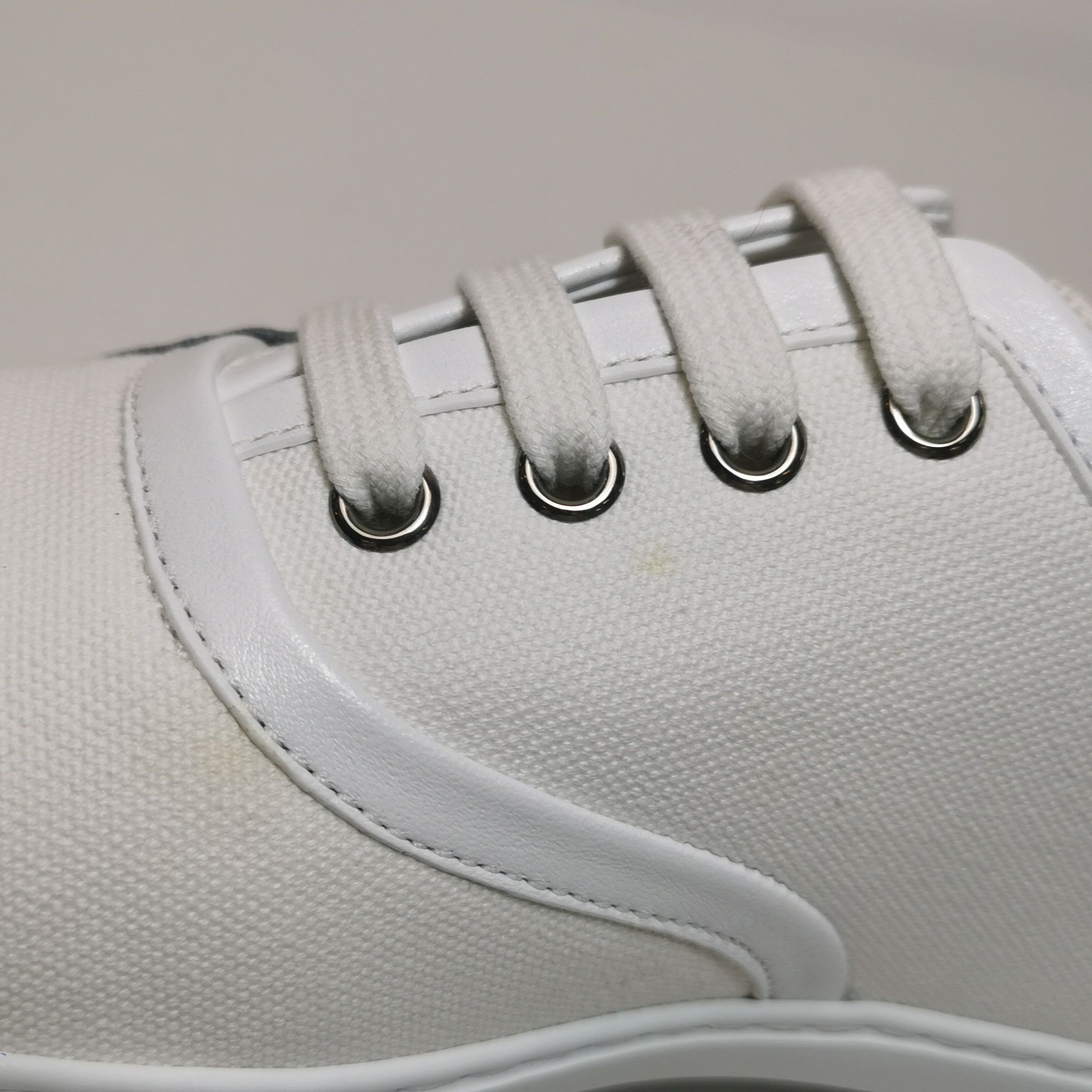 Hermes Hermes Women 7 Lowtop Sneakers Size US 7 / IT 37 - 9 Thumbnail