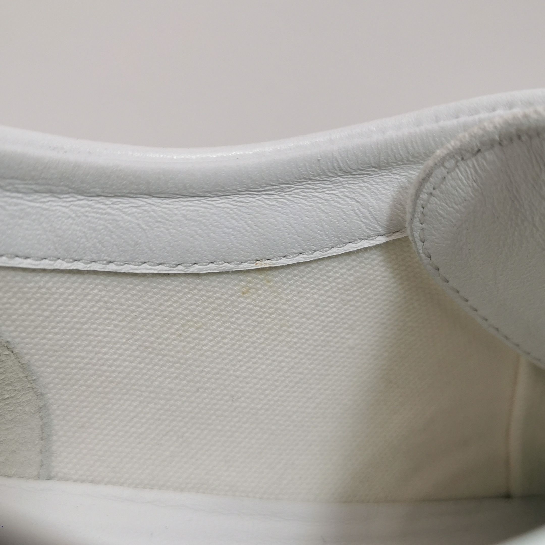 Hermes Hermes Women 7 Lowtop Sneakers Size US 7 / IT 37 - 13 Thumbnail