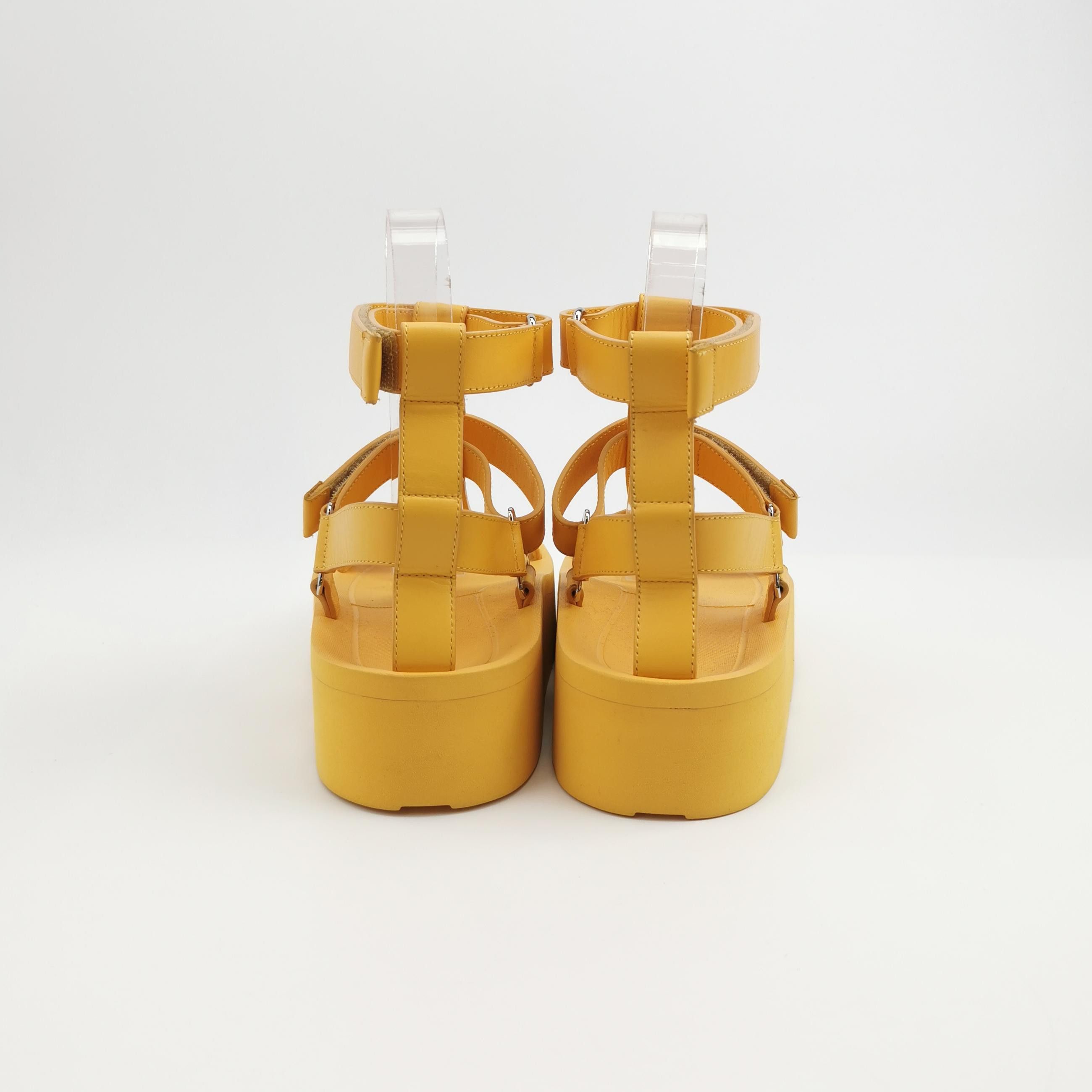 Hermes Hermes Women 7 Sandals Size US 7 / IT 37 - 4 Thumbnail
