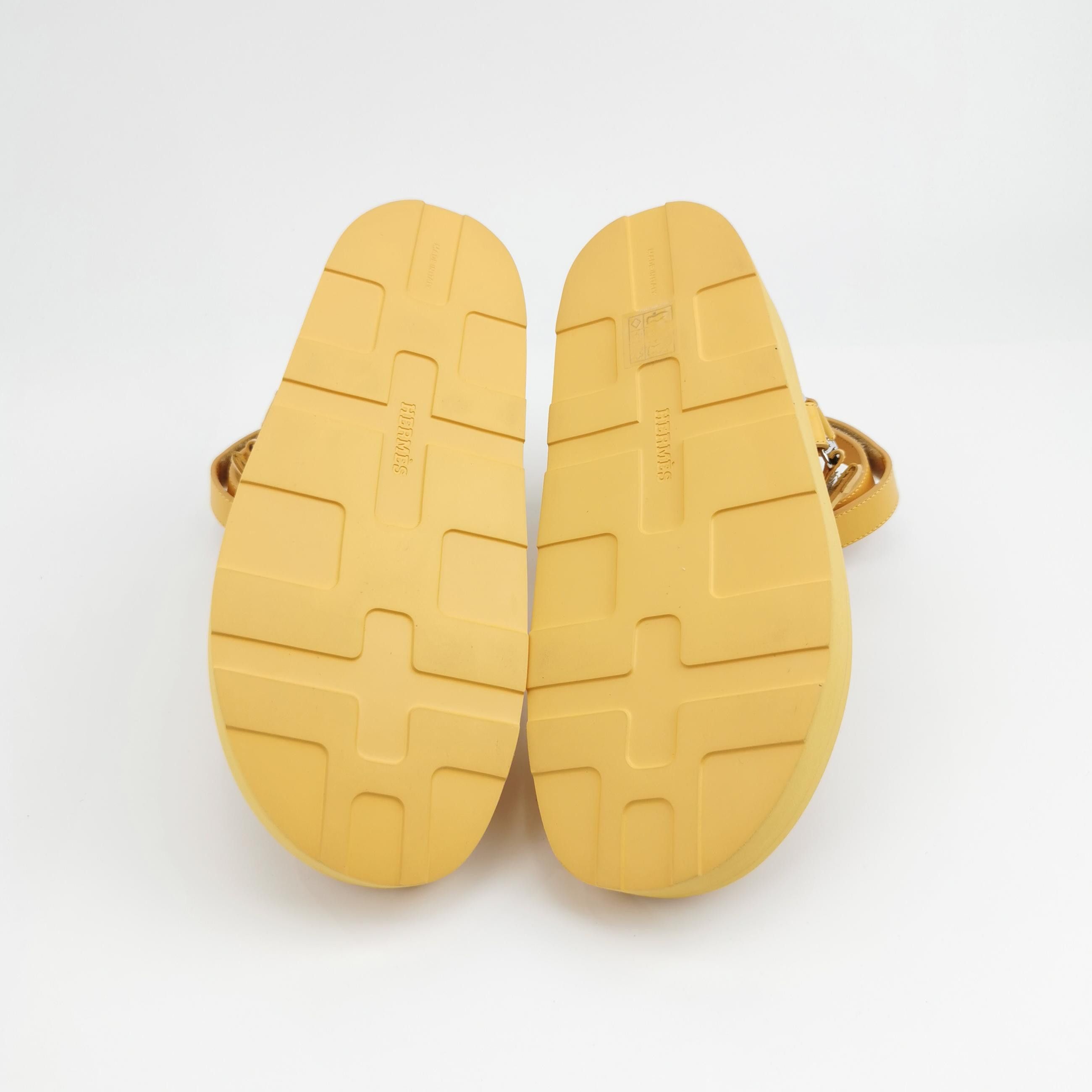 Hermes Hermes Women 7 Sandals Size US 7 / IT 37 - 5 Thumbnail