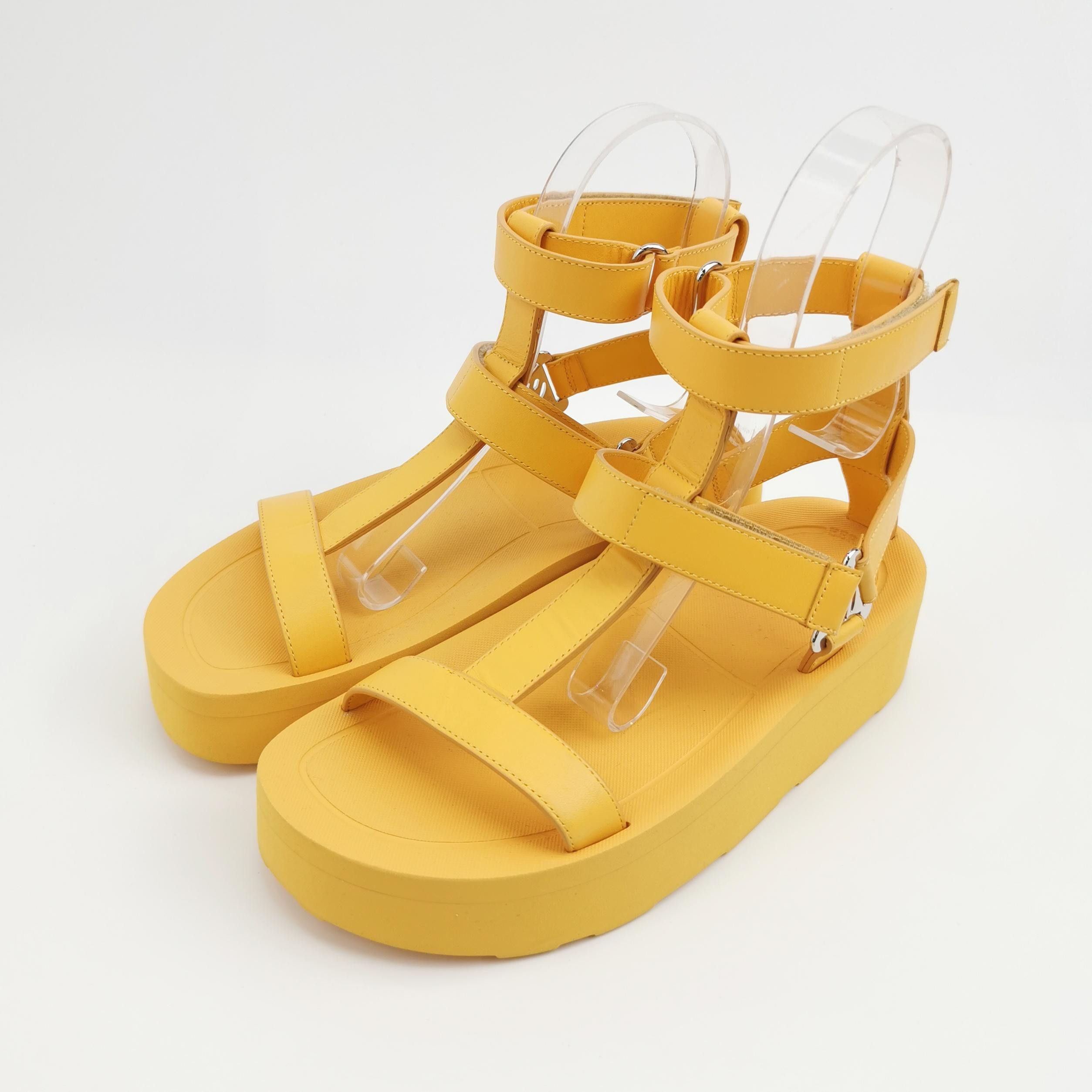 Hermes Hermes Women 7 Sandals Size US 7 / IT 37 - 2 Thumbnail