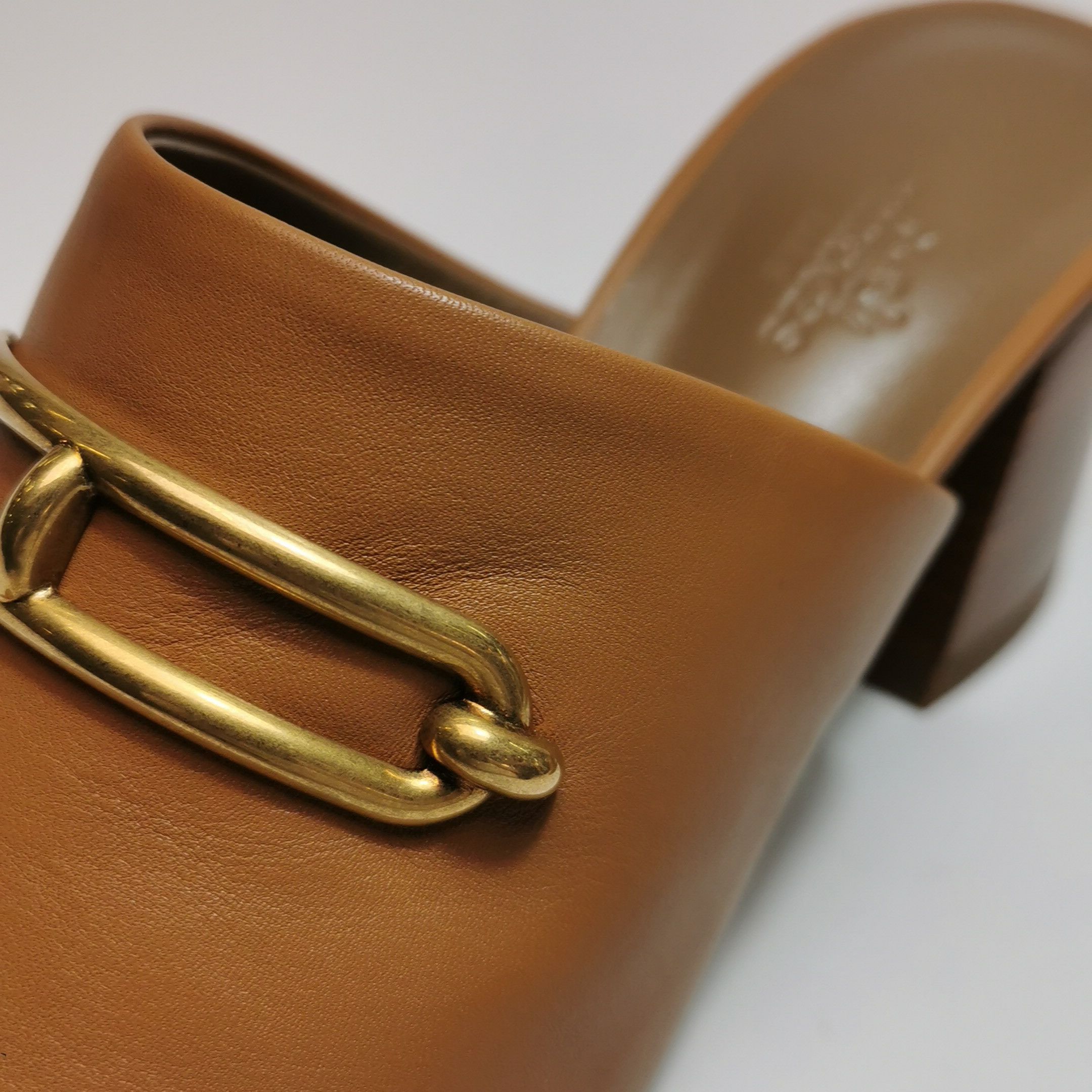 Hermes Hermes Women 8 Sandals Size US 8 / IT 38 - 9 Thumbnail