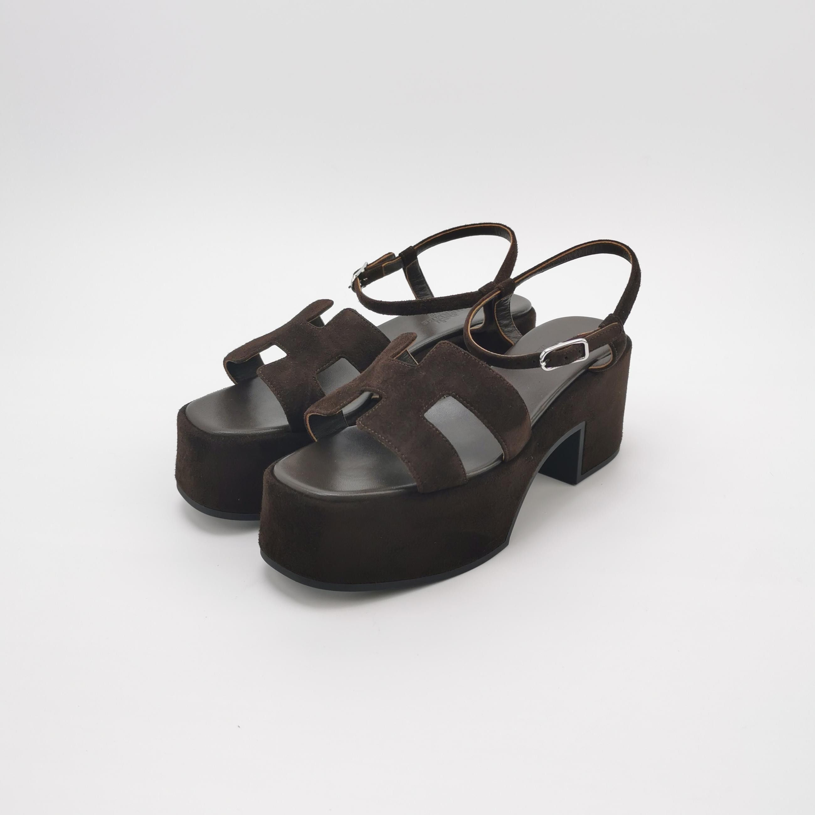 Hermes Hermes Women 7 Sandals Size US 7 / IT 37 - 2 Thumbnail