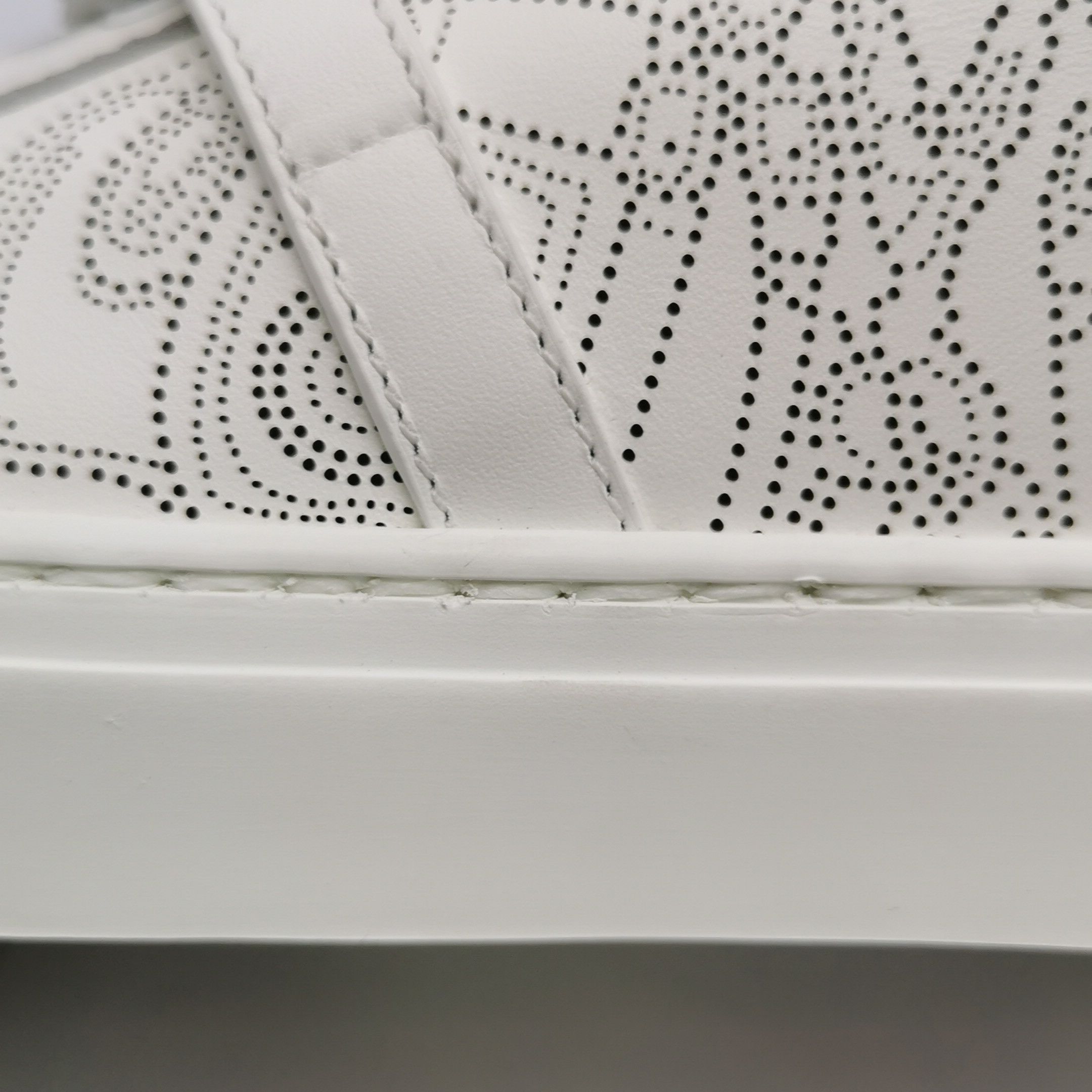 Hermes Hermes Women 6 Lowtop Sneakers Size US 6 / IT 36 - 9 Thumbnail