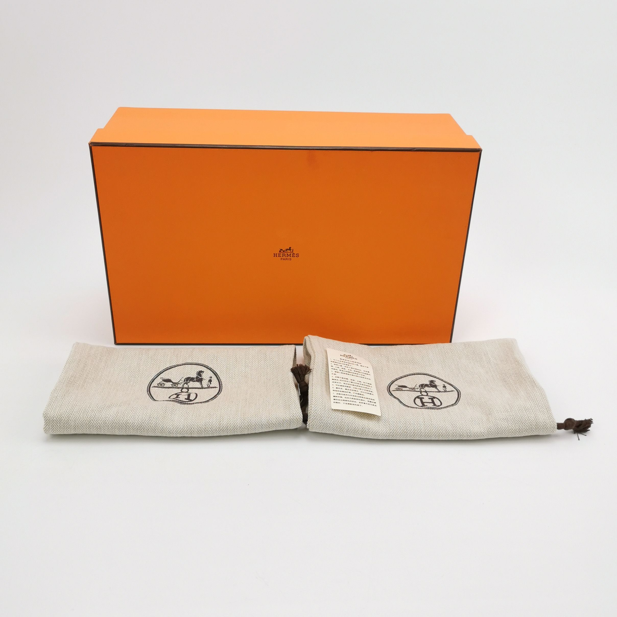 Hermes Hermes Women 7-5 Lowtop Sneakers Size US 7.5 / IT 37.5 - 2 Thumbnail
