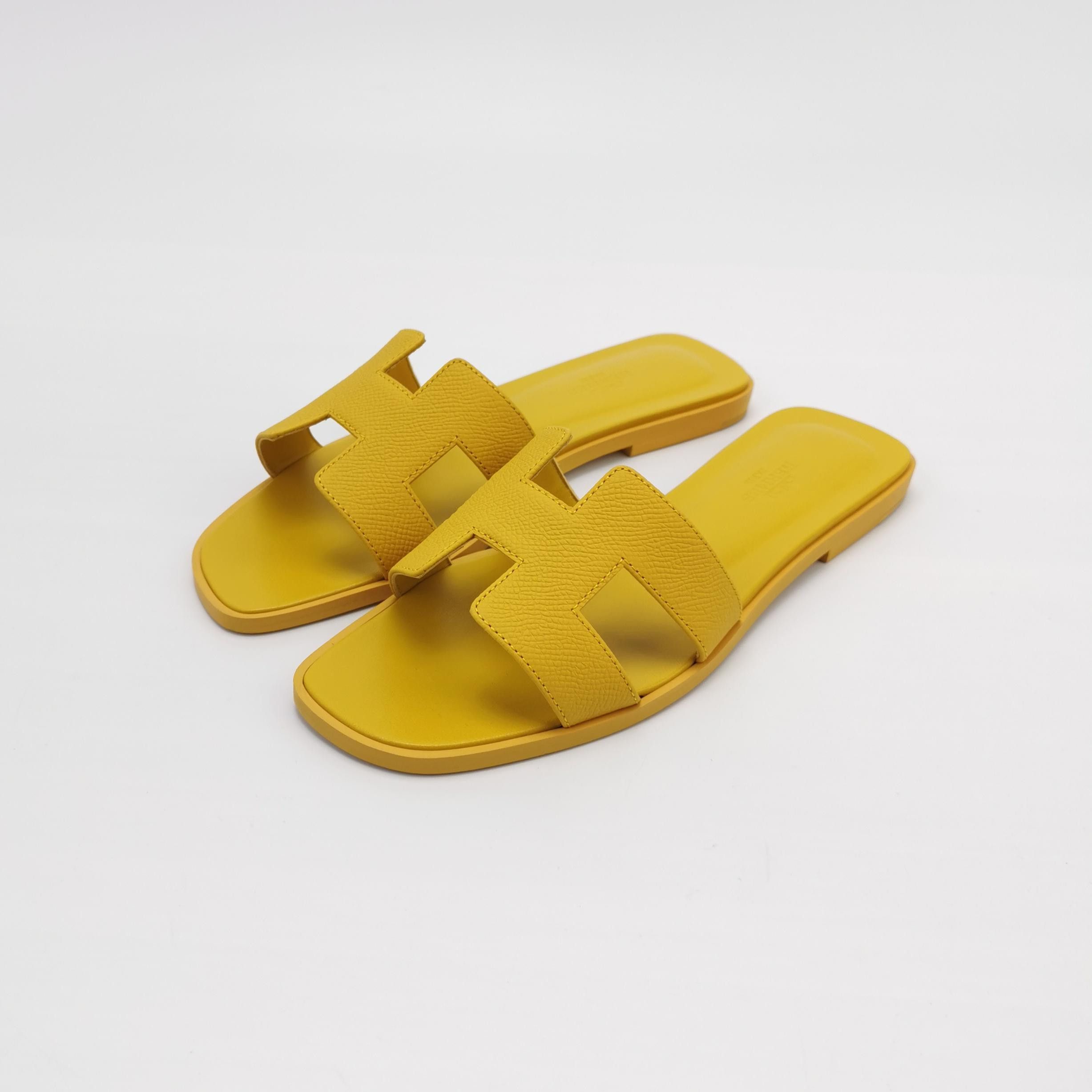 Hermes Hermes Women 7 Sandals Size US 7 / IT 37 - 2 Thumbnail