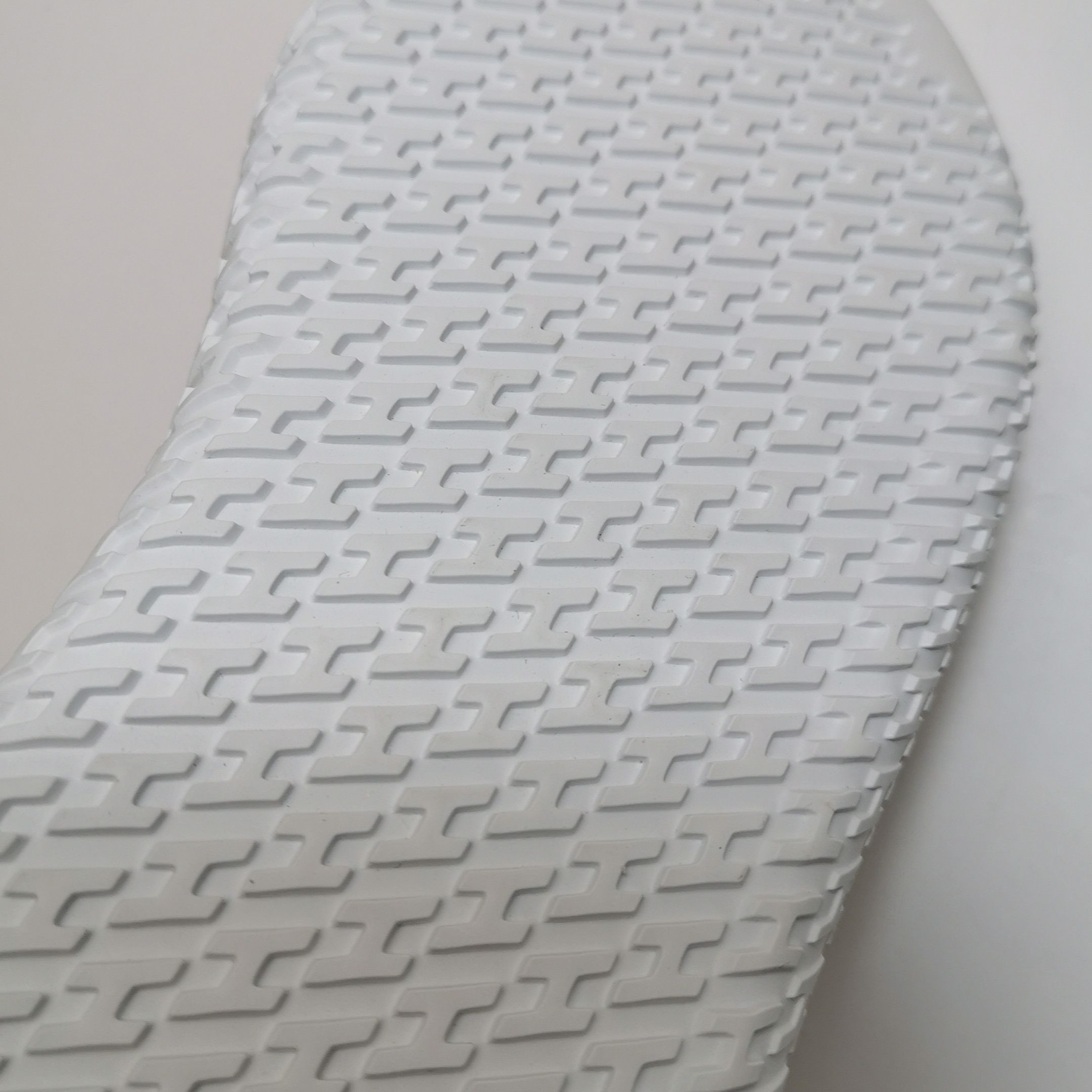 Hermes Hermes Women 6-5 Lowtop Sneakers Size US 6.5 / IT 36.5 - 7 Thumbnail