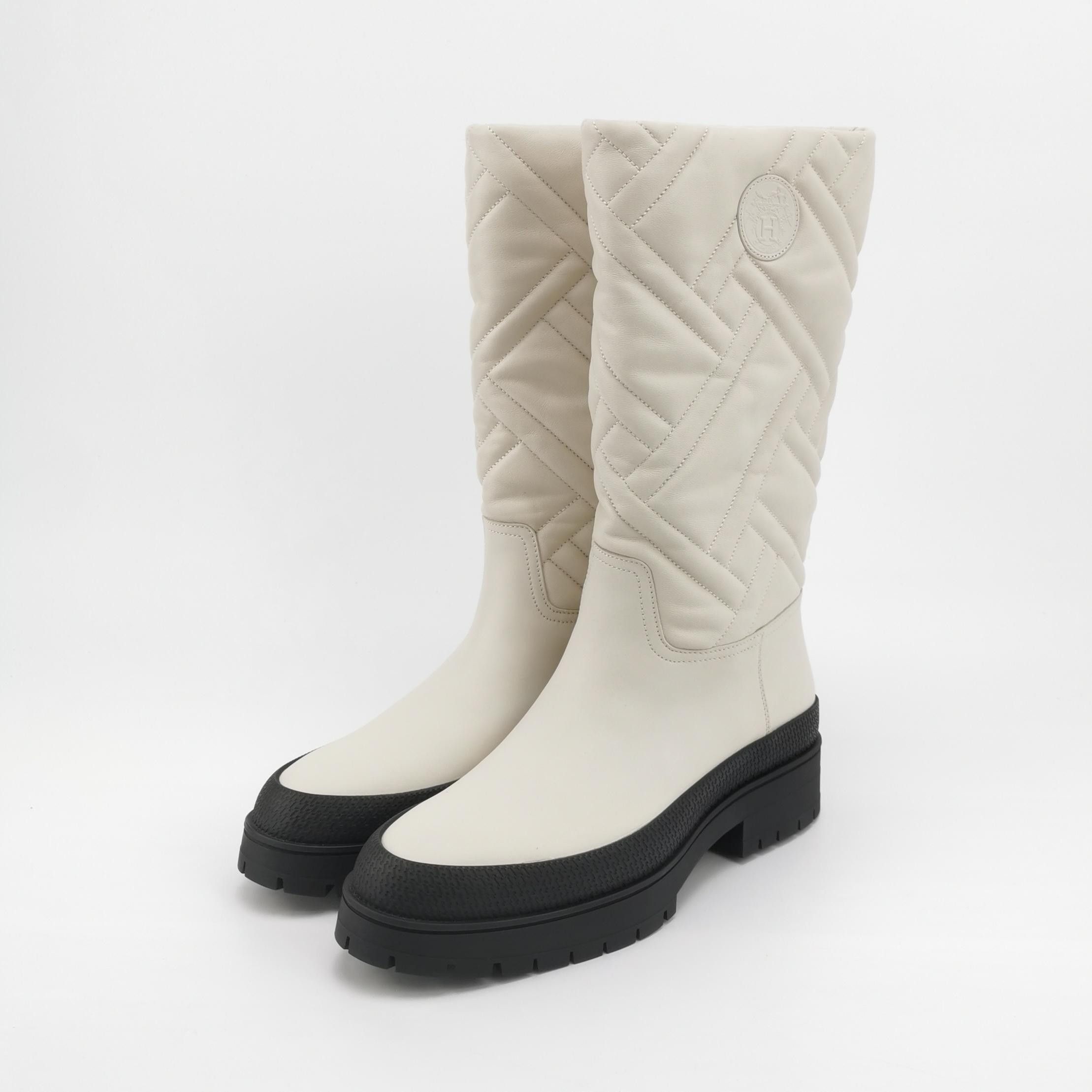 Hermes Hermes Women 7-5 Boots Size US 7.5 / IT 37.5 - 2 Thumbnail