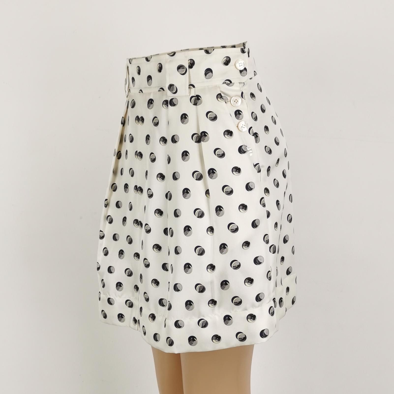 Hermes Hermes Women 34 Shorts Size 34" / US 12 / IT 48 - 2 Thumbnail
