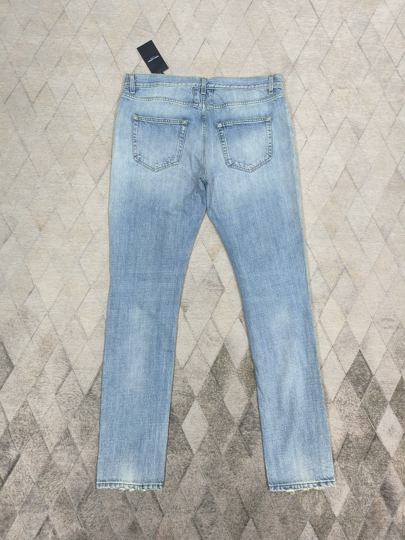 Saint Laurent Paris Saint Laurent Distressed Denim Jeans Size 34 Size US 34 / EU 50 - 2 Thumbnail