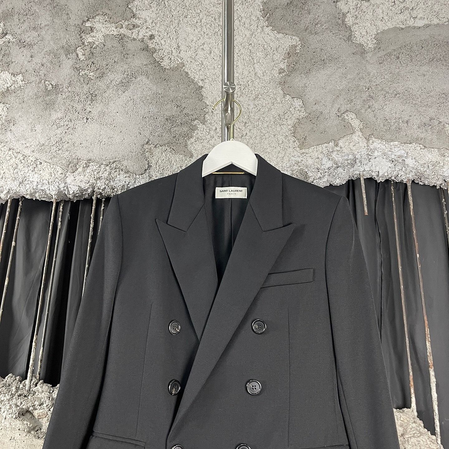 Saint Laurent Paris Saint Laurent Double-Breasted Wool Blazer Size F36 Size XS / US 0-2 / IT 36-38 - 5 Thumbnail
