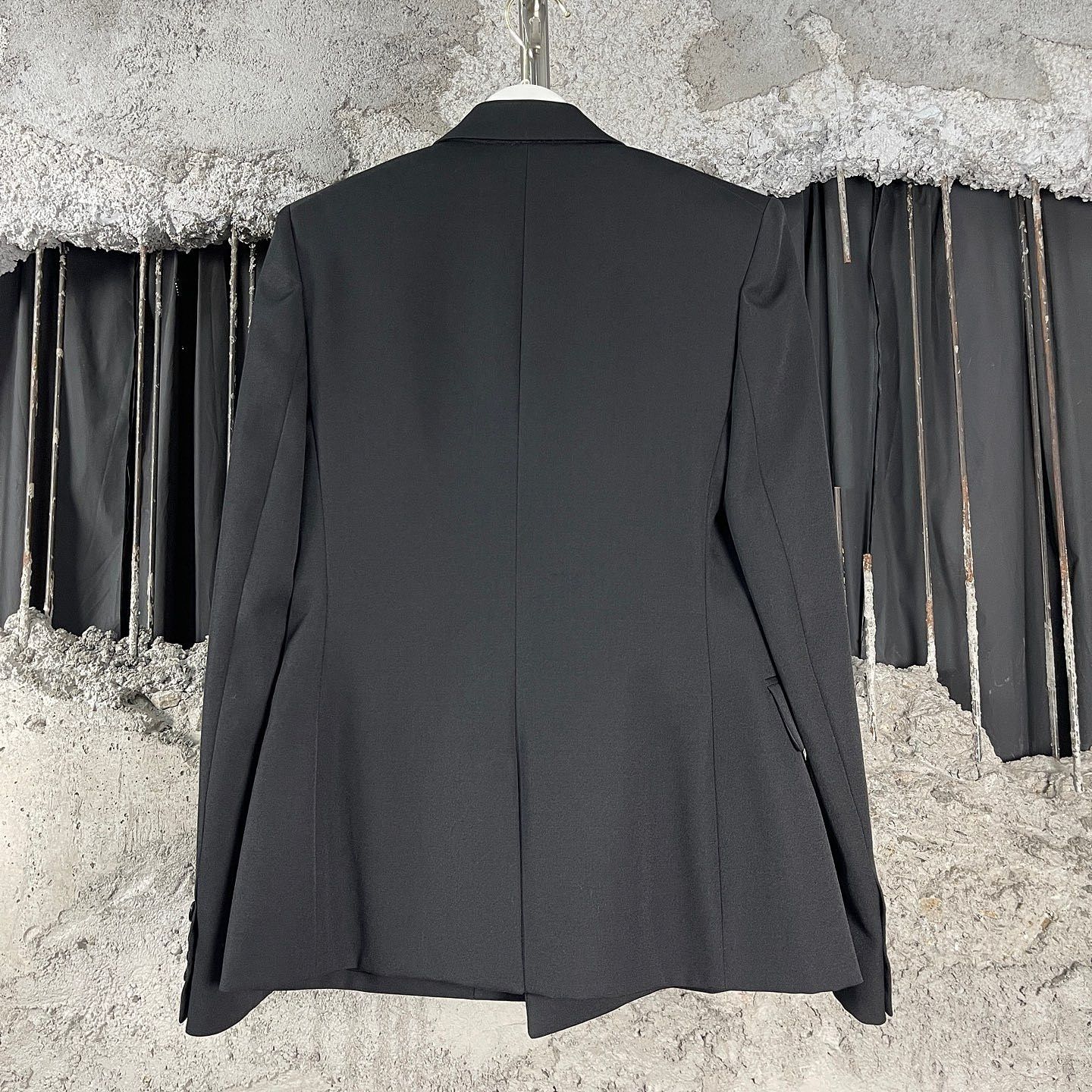 Saint Laurent Paris Saint Laurent Double-Breasted Wool Blazer Size F36 Size XS / US 0-2 / IT 36-38 - 2 Thumbnail