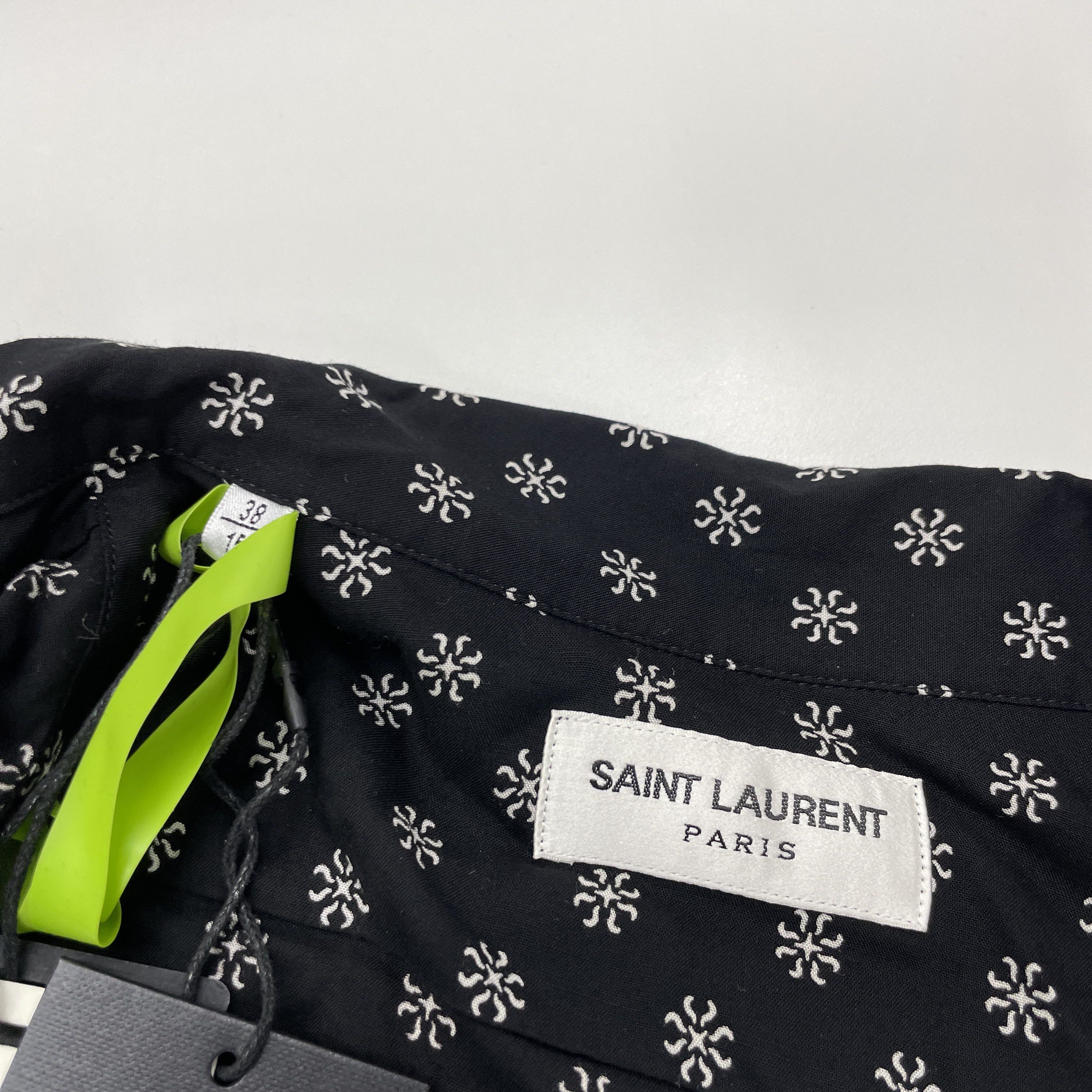 Saint Laurent Paris Saint Laurent Floral Print Short Sleeve Shirt Size S Size US S / EU 44-46 / 1 - 3 Thumbnail