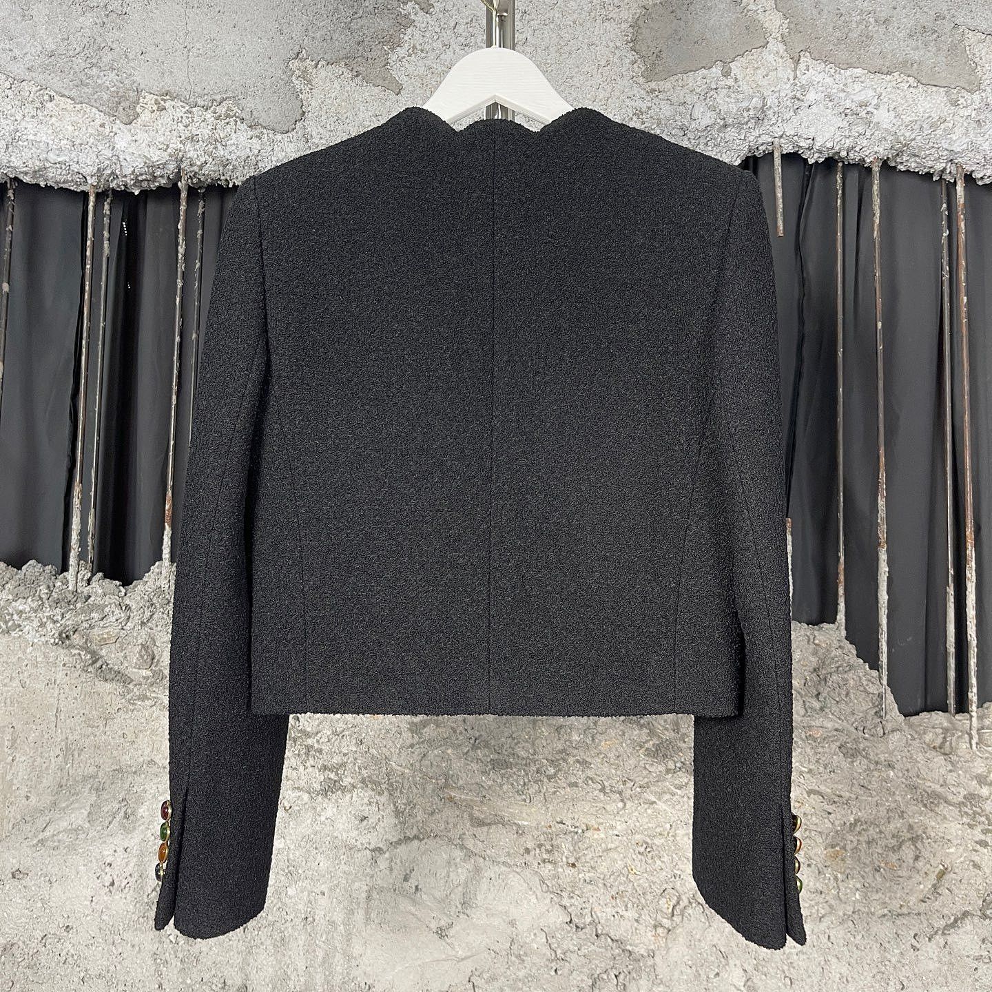 Saint Laurent Paris Saint Laurent Heart Button Jacket Size 36 Size XS / US 0-2 / IT 36-38 - 2 Thumbnail