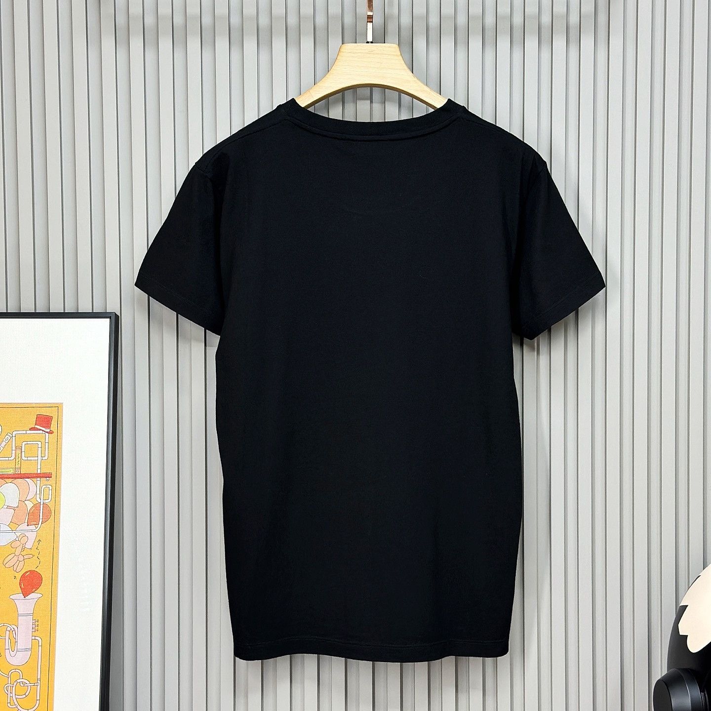 Saint Laurent Paris Saint Laurent Graphic Print T-Shirt Size L Size US L / EU 52-54 / 3 - 2 Thumbnail