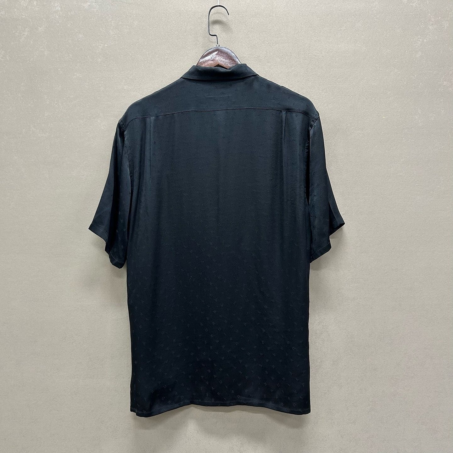 Saint Laurent Paris Saint Laurent Monogram Silk Short Sleeve Shirt Size M Size US XXS / EU 40 - 2 Thumbnail