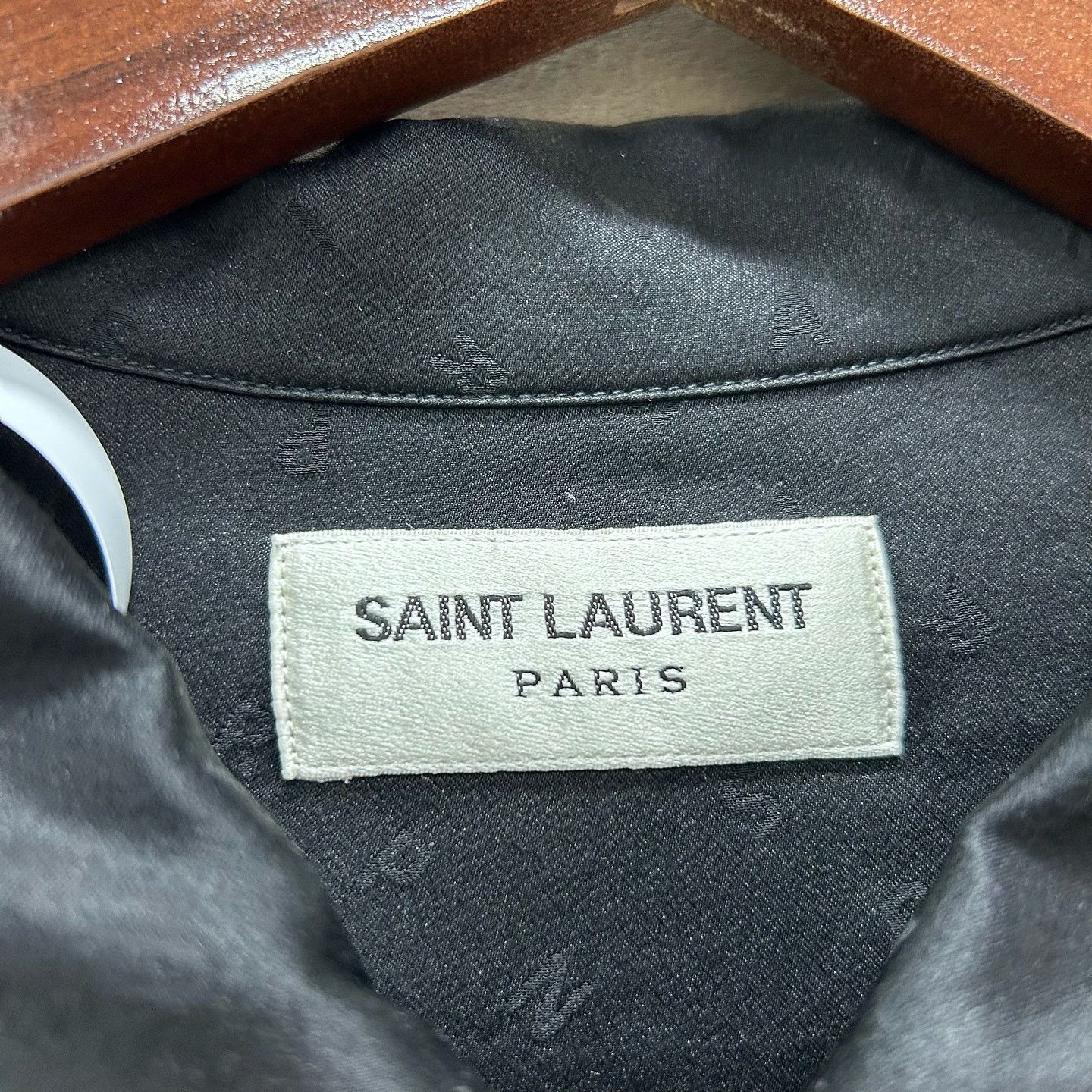 Saint Laurent Paris Saint Laurent Monogram Silk Short Sleeve Shirt Size M Size US XXS / EU 40 - 3 Thumbnail