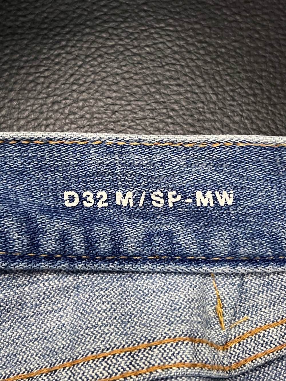 Saint Laurent Paris Saint Laurent Faded Denim Jeans Size 33 Size US 33 - 12 Thumbnail