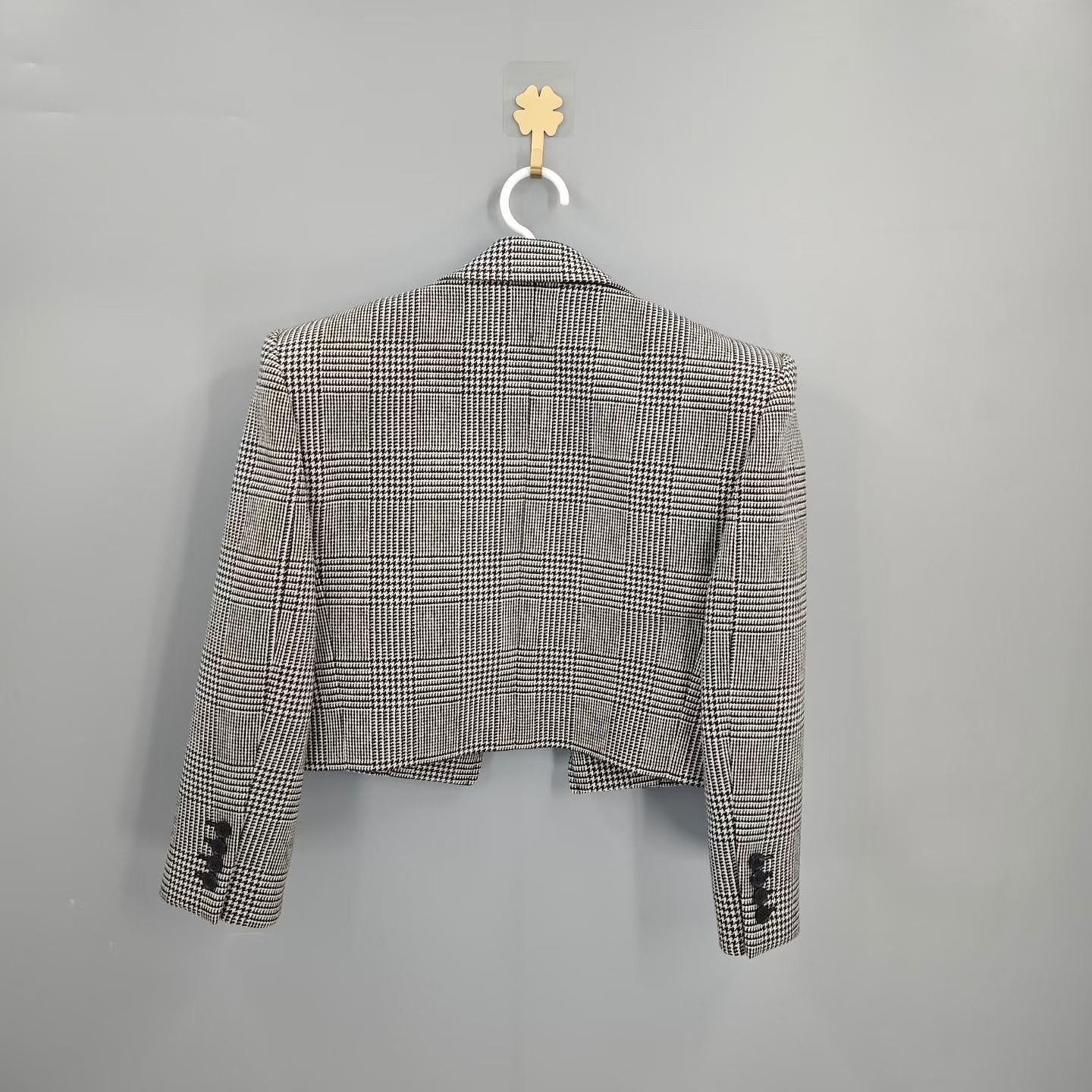 Saint Laurent Paris Saint Laurent Plaid Tweed Blazer Size F36 Size XS / US 0-2 / IT 36-38 - 2 Thumbnail