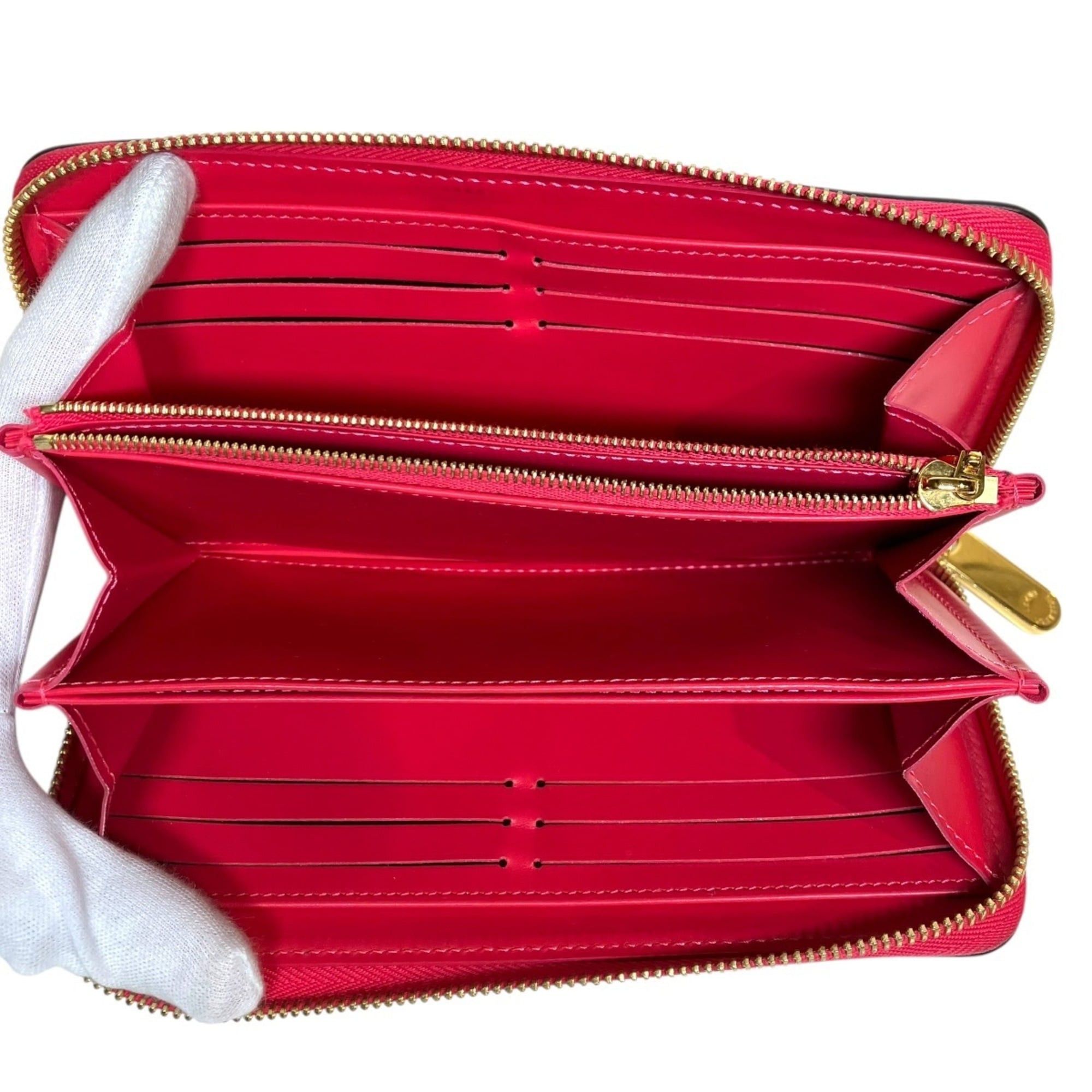 Louis Vuitton Louis Vuitton Zippy Wallet, 2022 Valentine's Day Limited Edition Long Monogram Vernis Leather, M81154 Size ONE SIZE - 3 Thumbnail