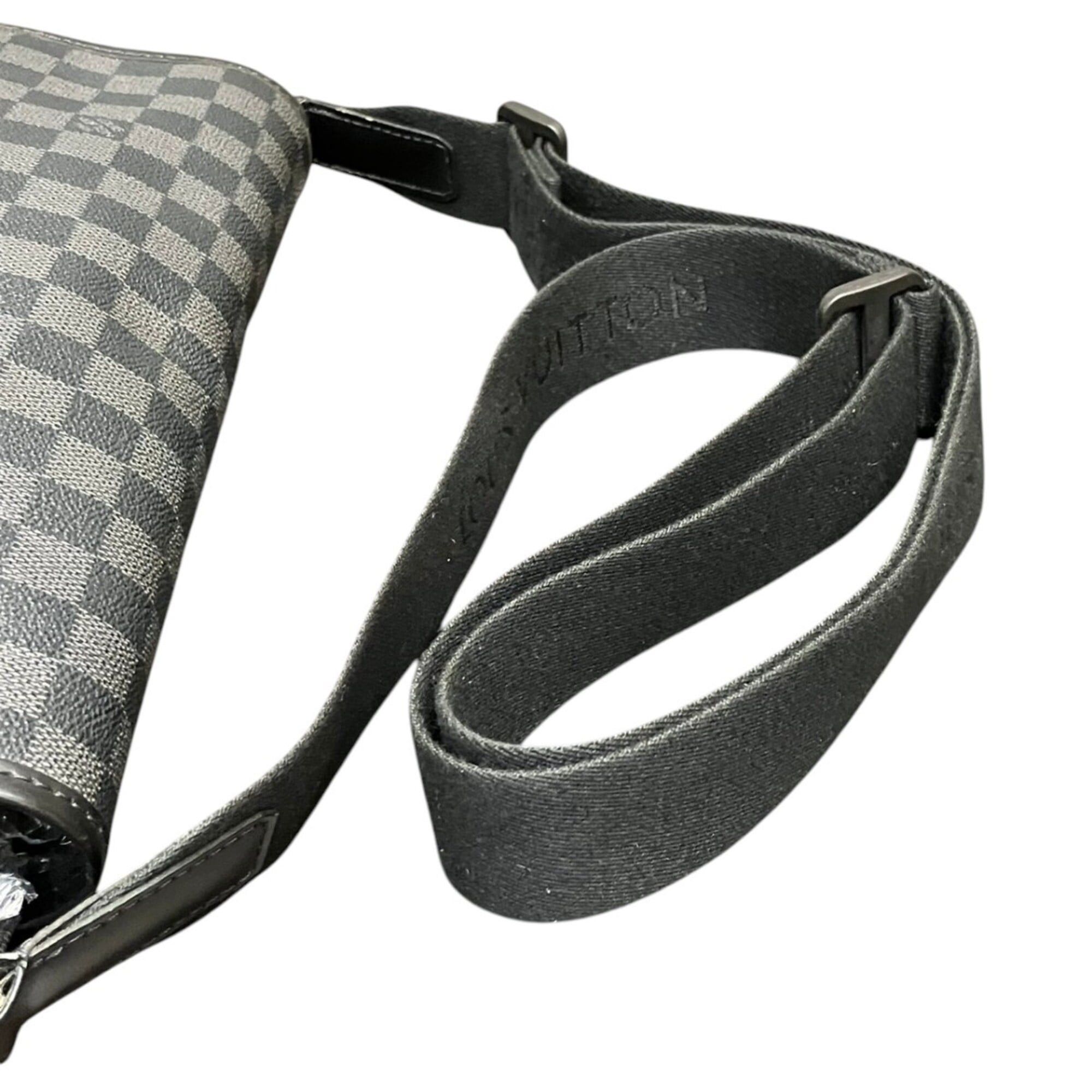 Louis Vuitton Louis Vuitton Daniel MM Shoulder Bag, Damier Graphite, Toile Leather, N58029 Size ONE SIZE - 5 Thumbnail