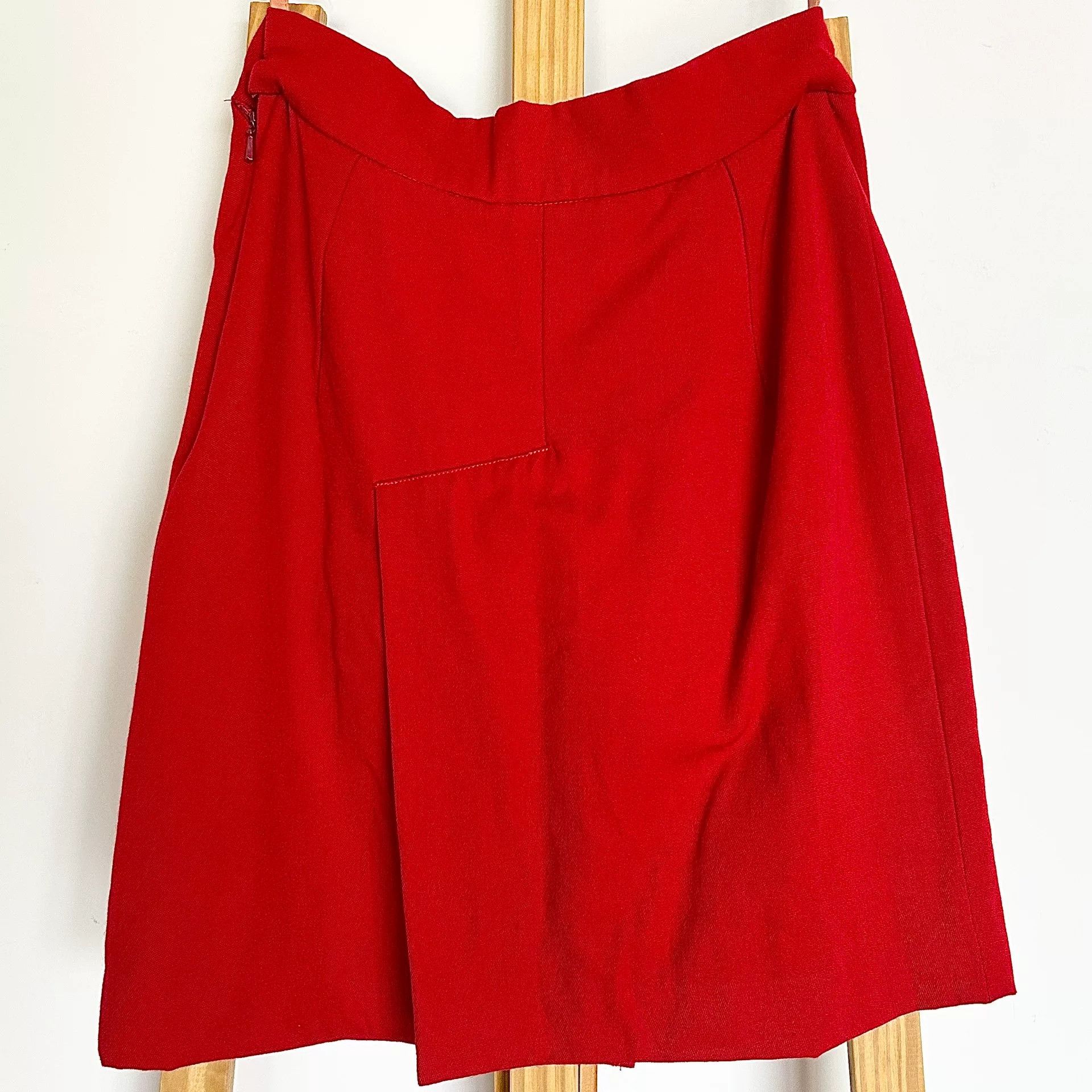 Vivienne Westwood Vivienne Westwood Red Vintage Heart Collar Suit UK10 Size S / US 4 / IT 40 - 5 Thumbnail